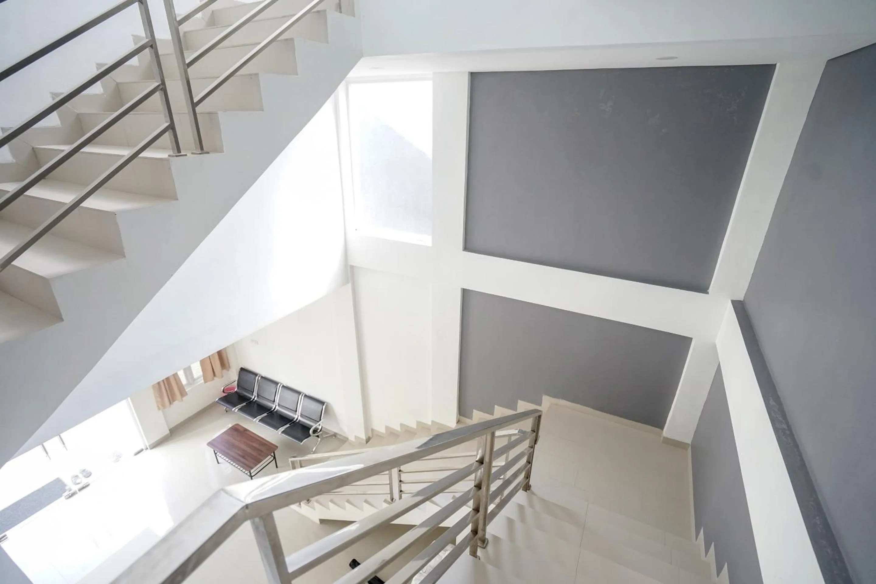 Lobby or reception in OYO 443 Hotel Barlian