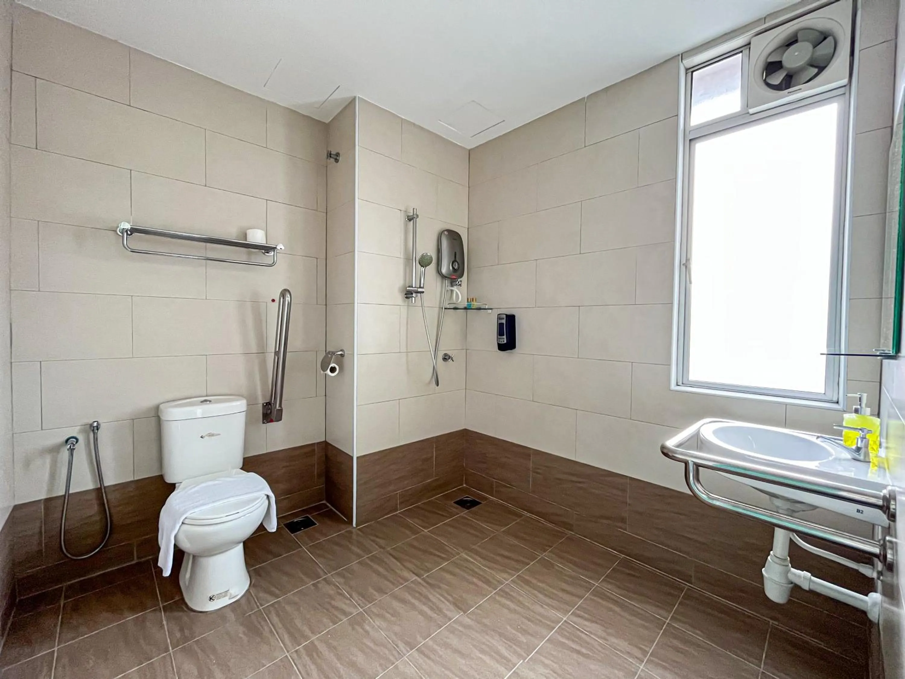 Toilet in Mii Smile Hotel Penang