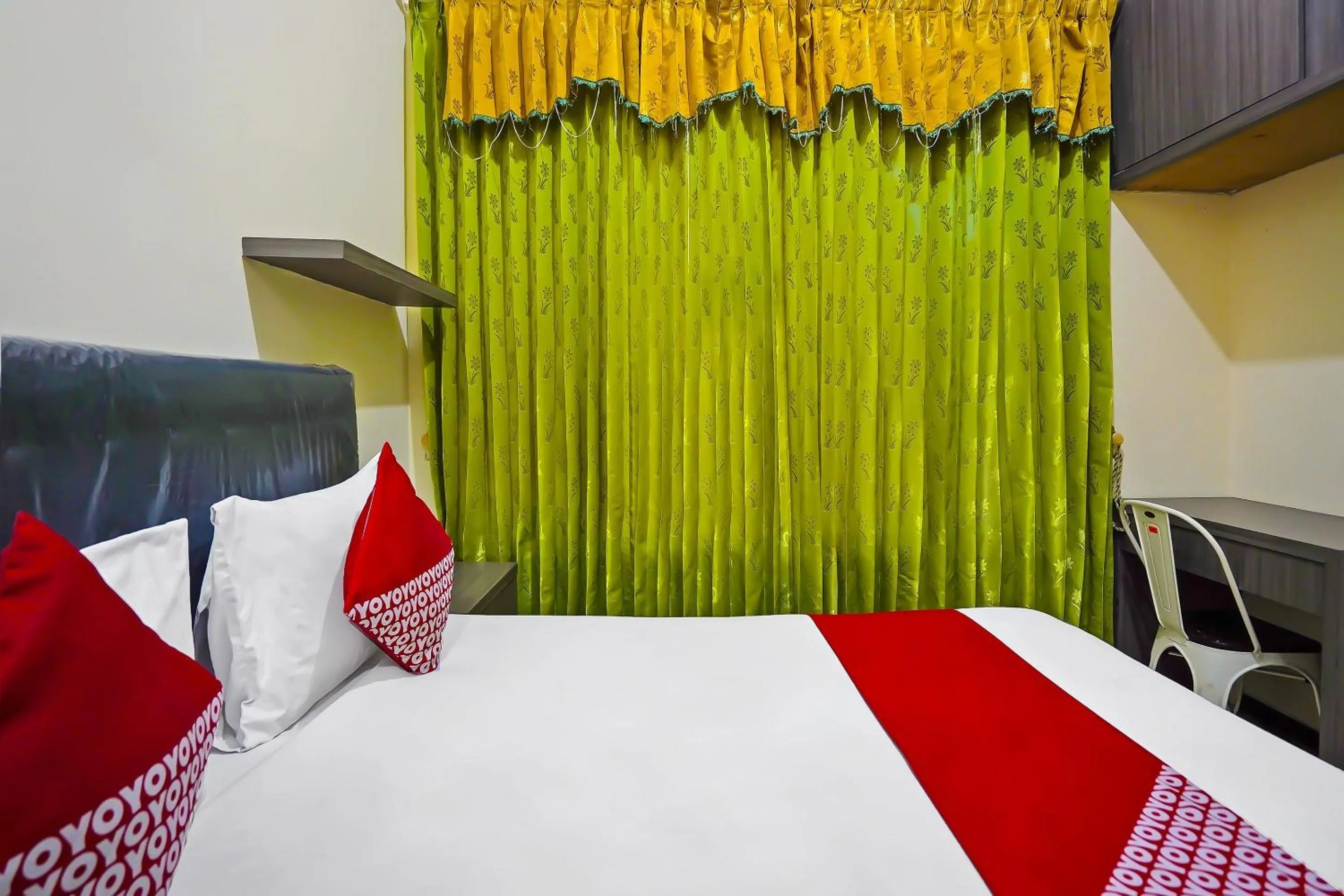 Bedroom, Bed in OYO Life 511 Grace Residence