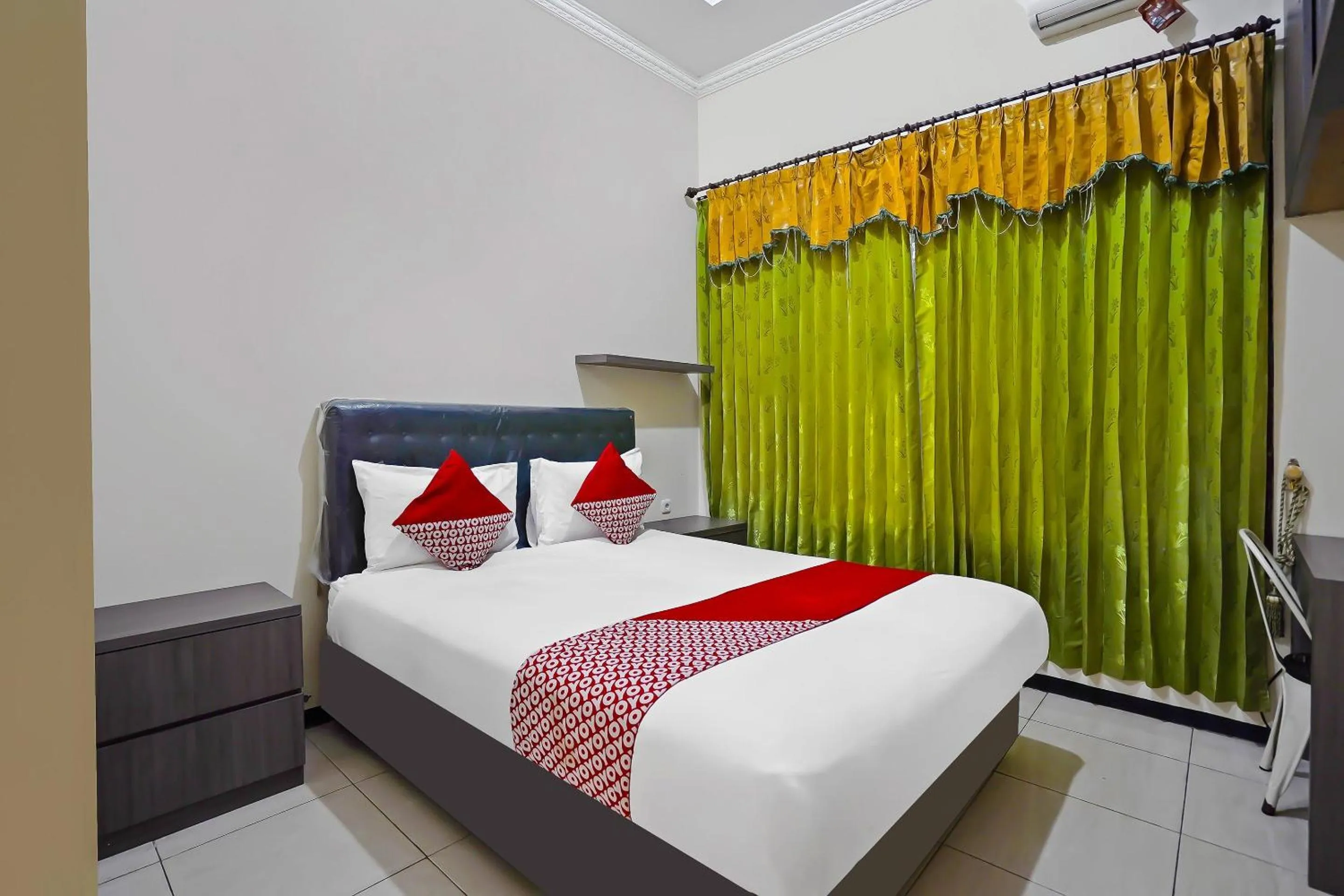 Bedroom, Bed in OYO Life 511 Grace Residence