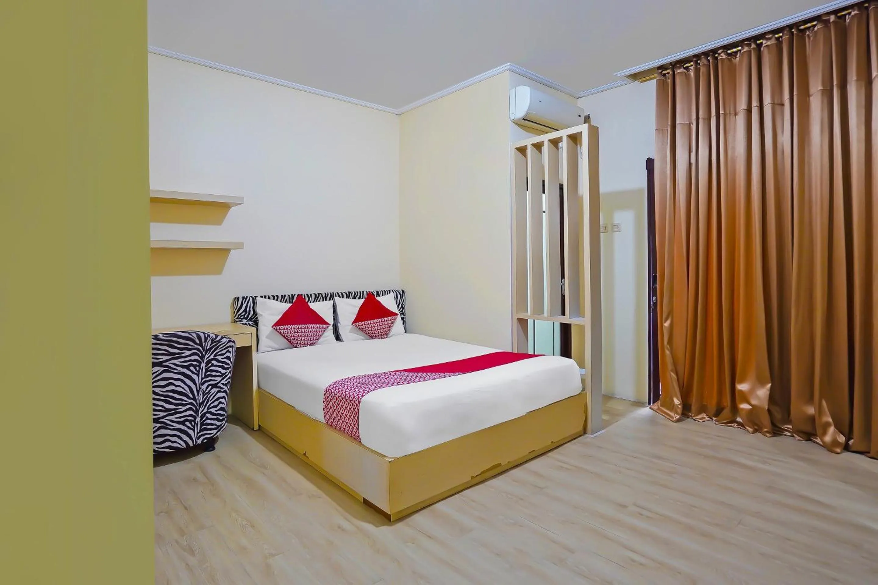 Bedroom, Bed in OYO Life 511 Grace Residence