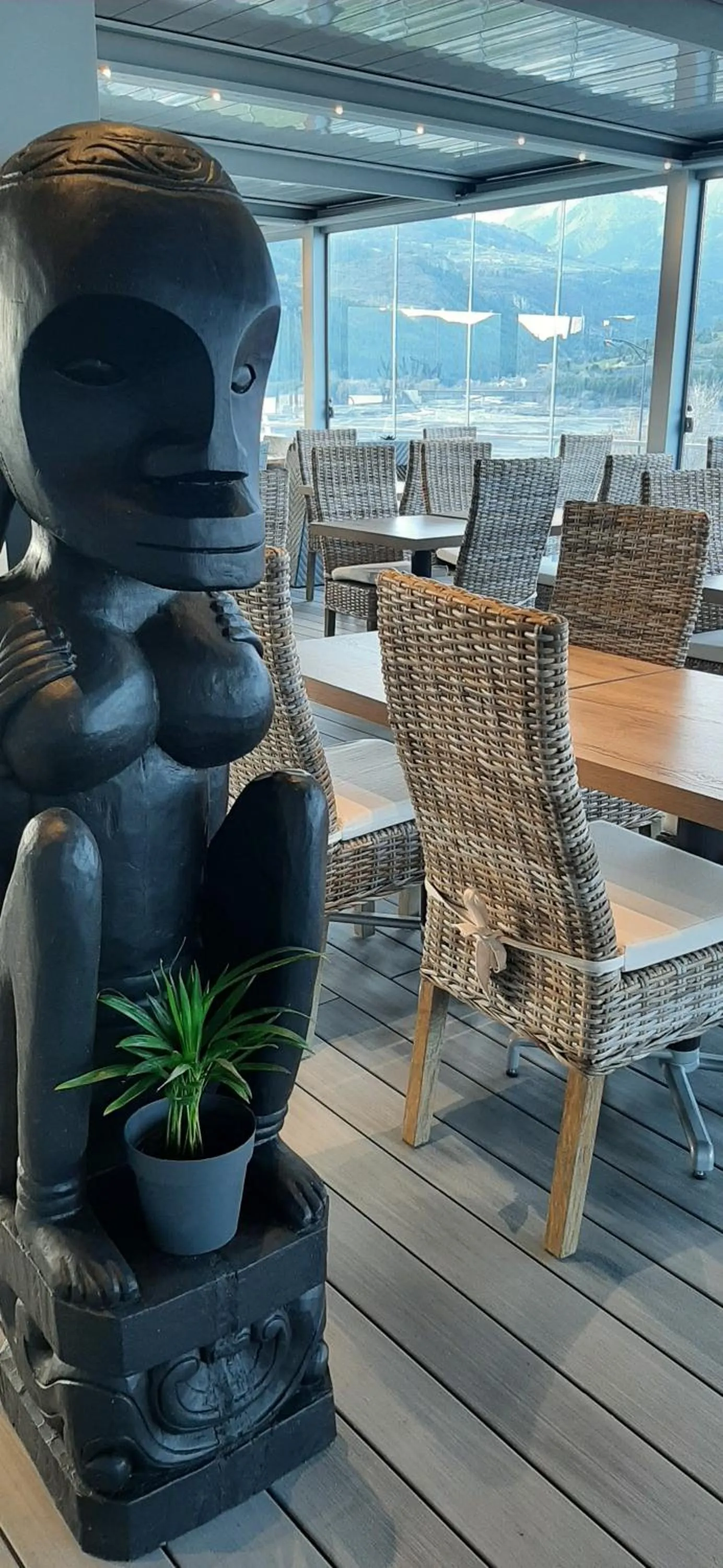 Restaurant/places to eat in Hôtel Les Flots Bleus