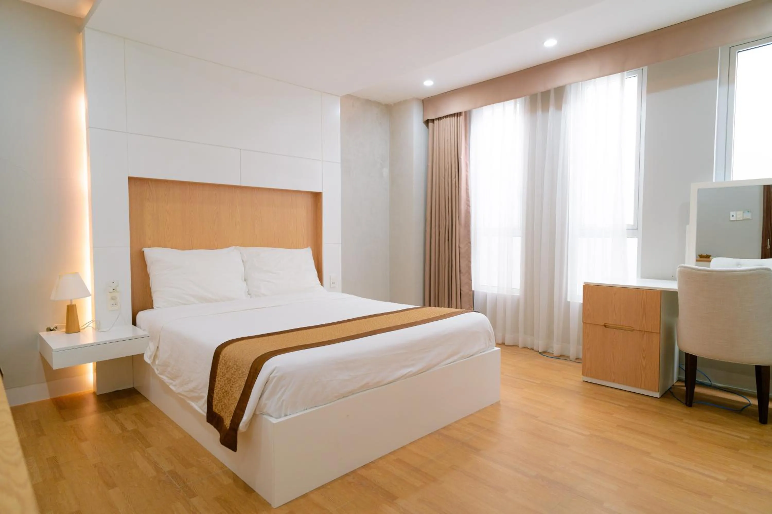 Bedroom, Bed in Khách sạn Minh Long