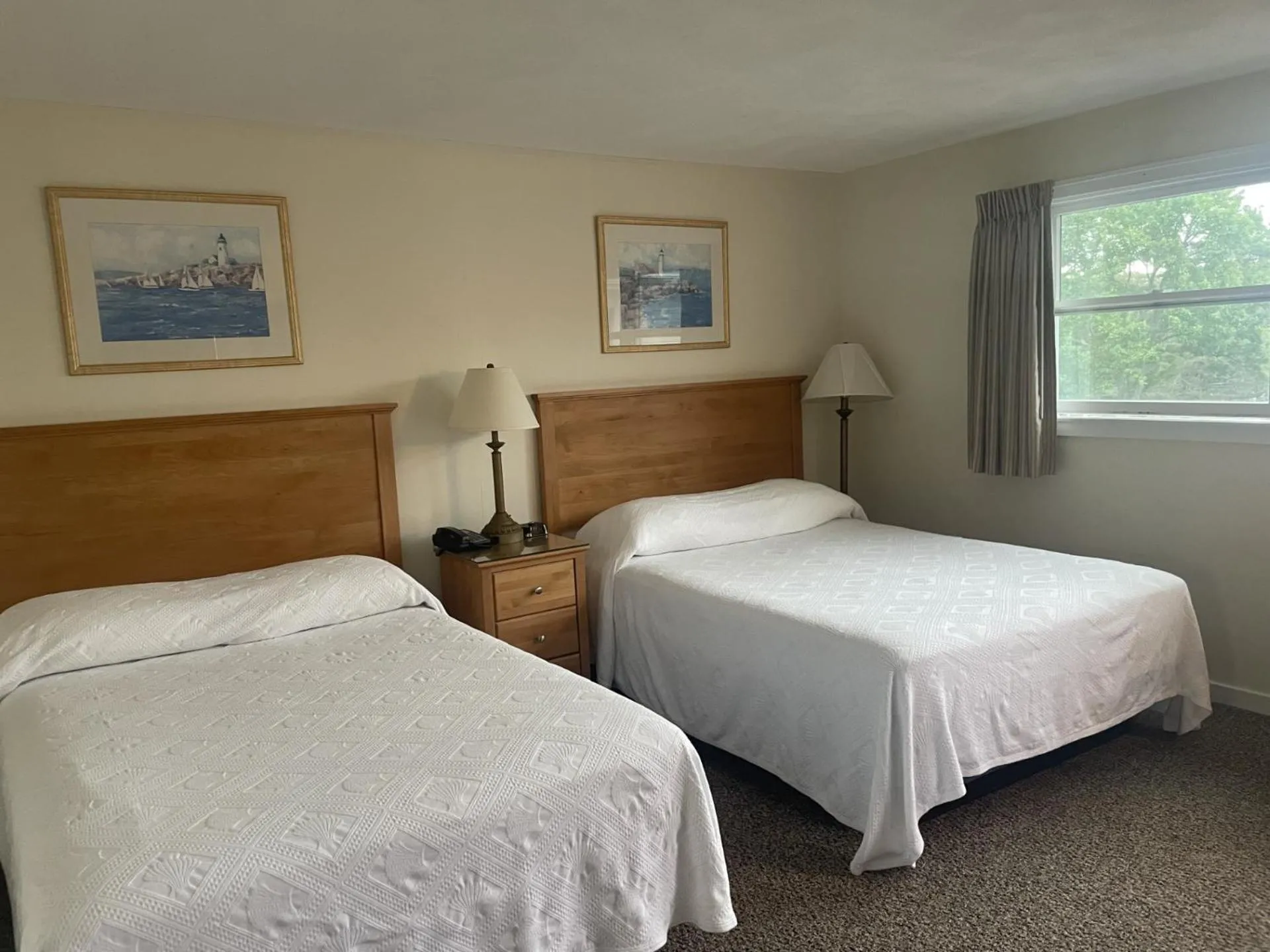 Bed in Sea Lion Motel