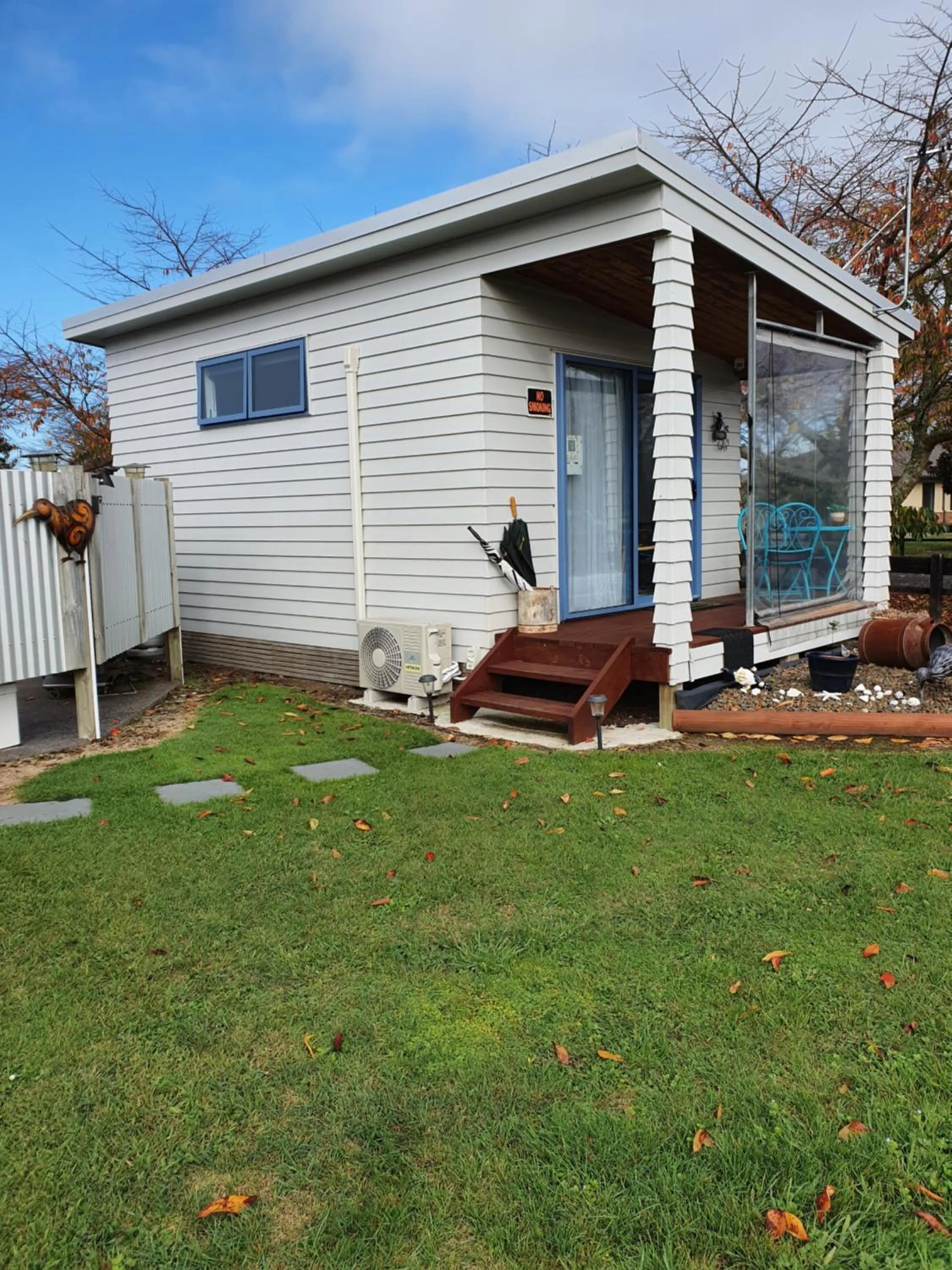 Property building in Denchys B&B