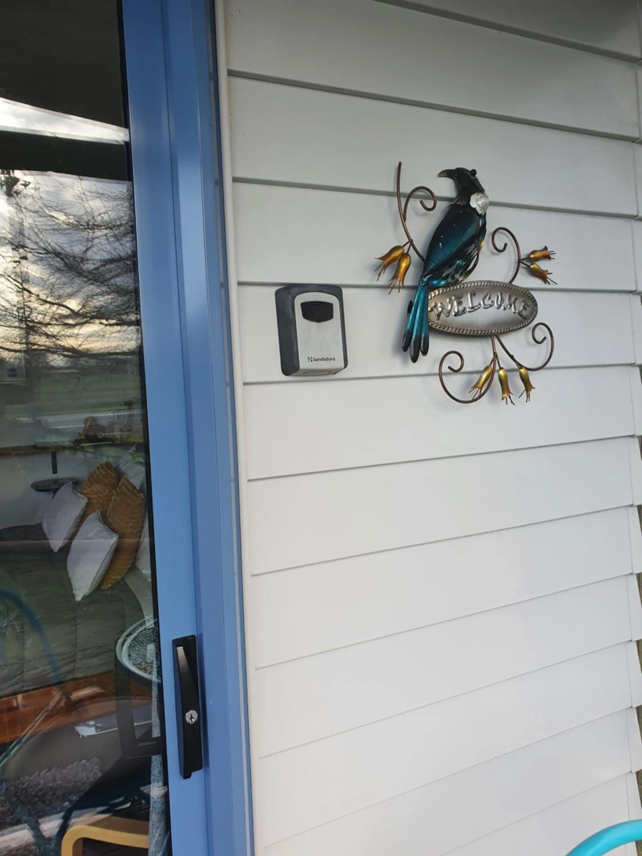 Property building in Denchys B&B