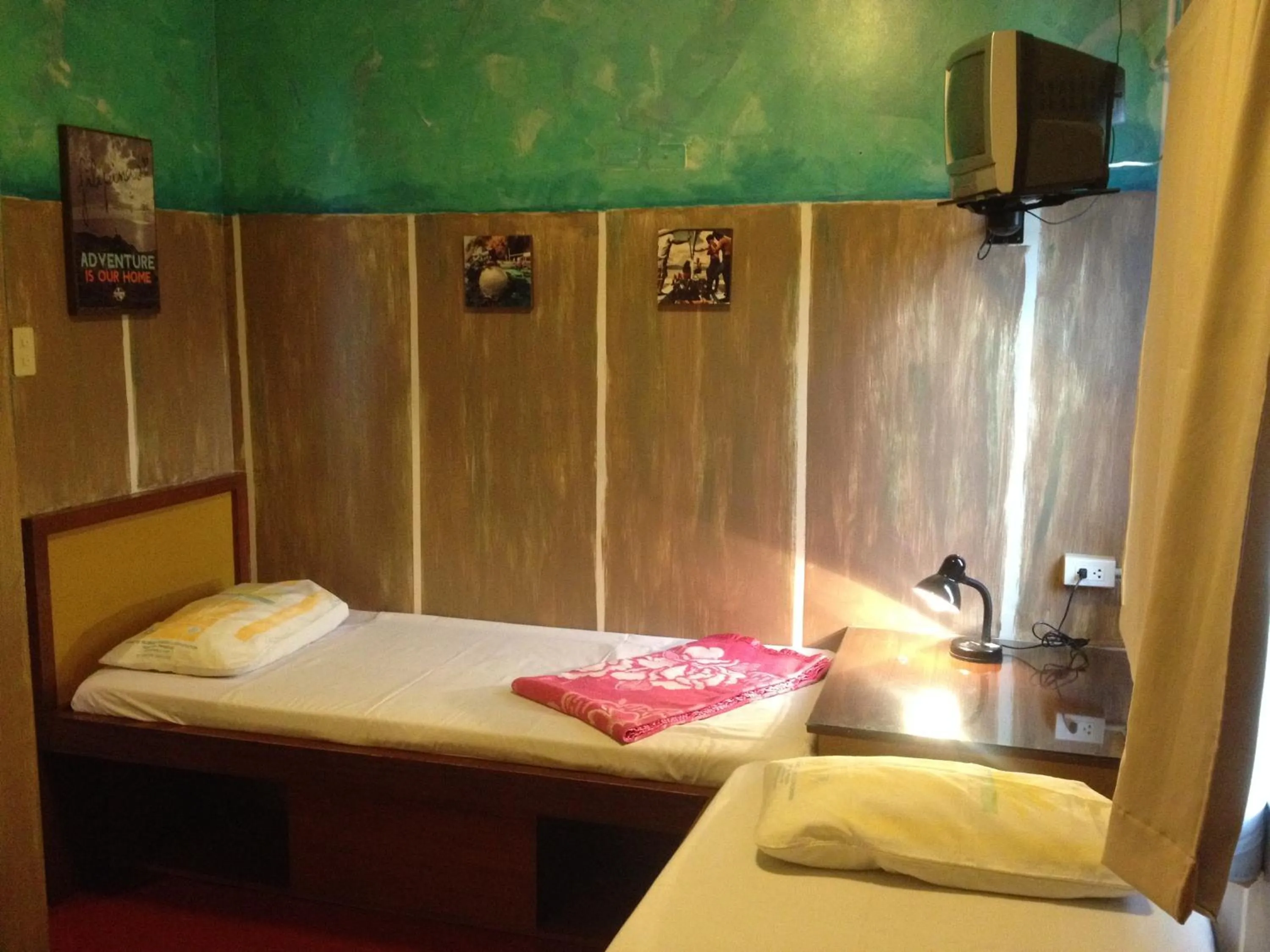 Bed in Gabby's Bed & Breakfast