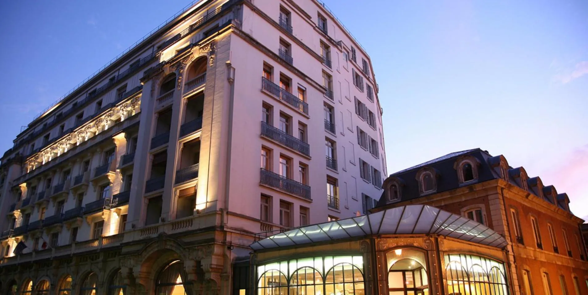 Property building in Hôtel Aletti Palace