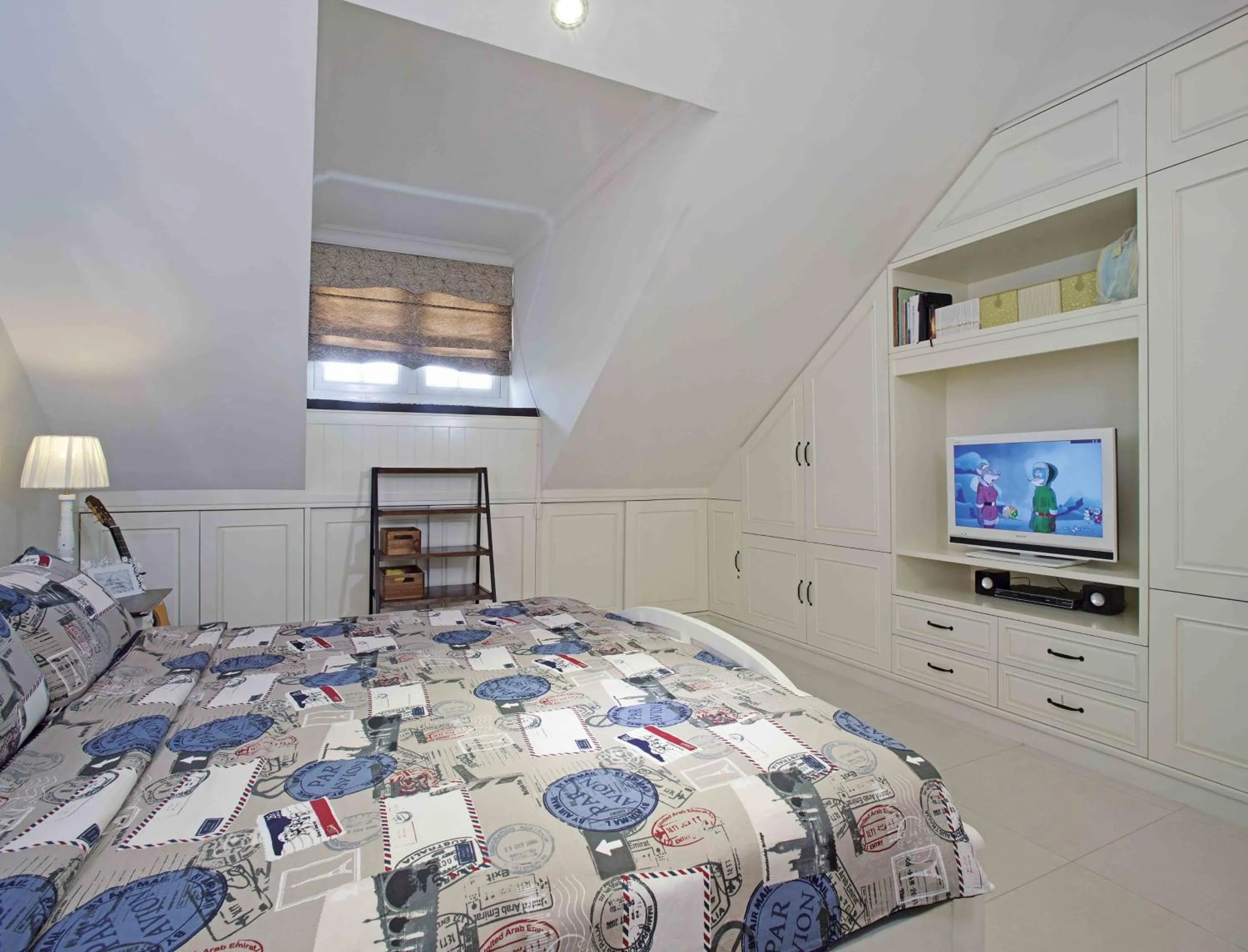 Bed in Cottonwood Bed & Breakfast House Bandung