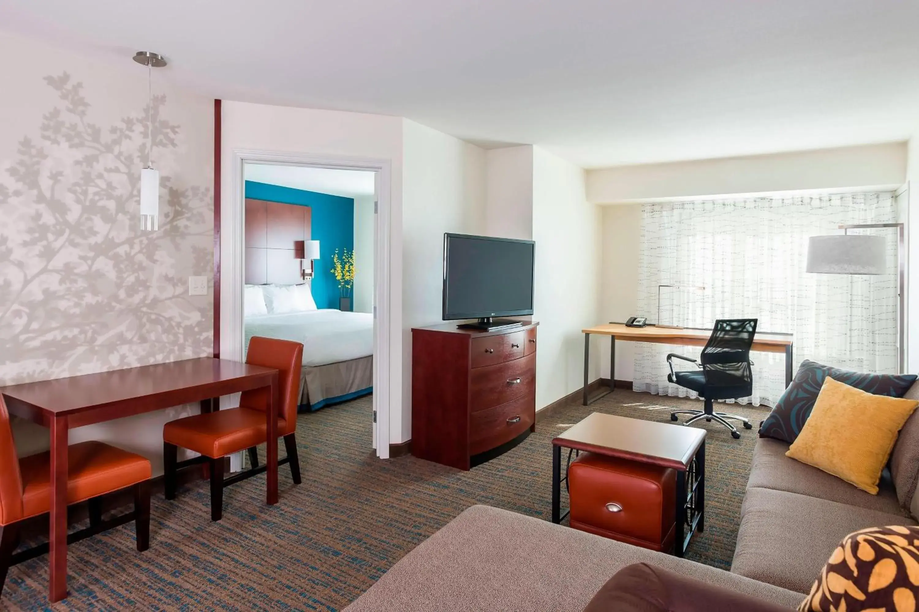 Bedroom, Seating Area in Residence Inn by Marriott Fargo