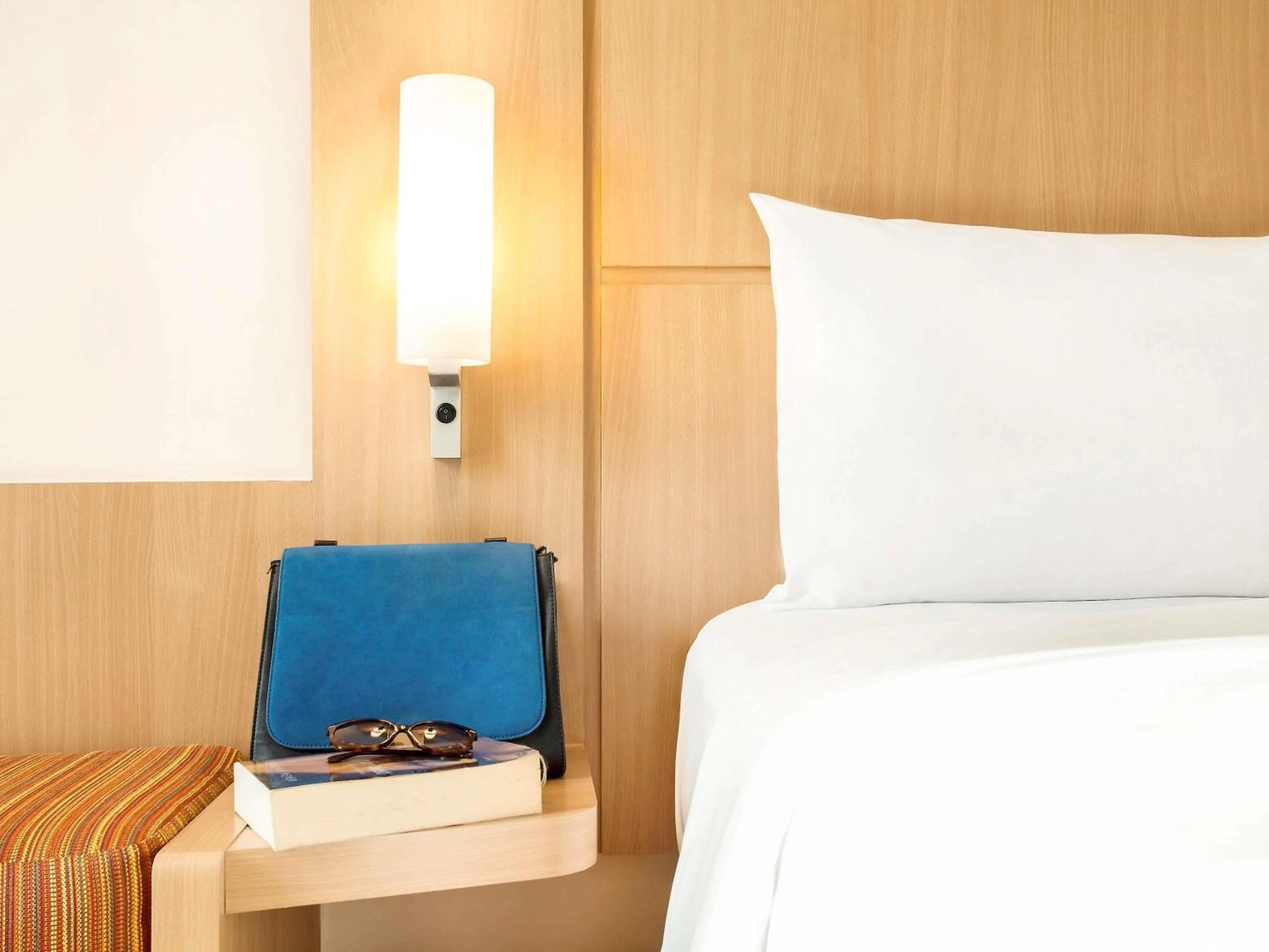 Bedroom, Bed in ibis Lyon Est Chaponnay