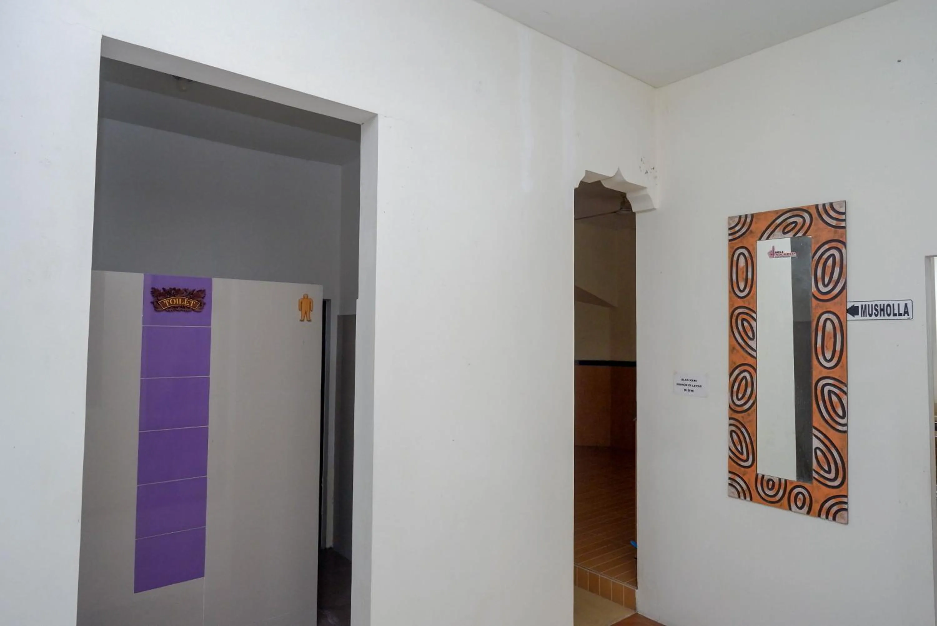 RedDoorz Syariah At Namira Hotel