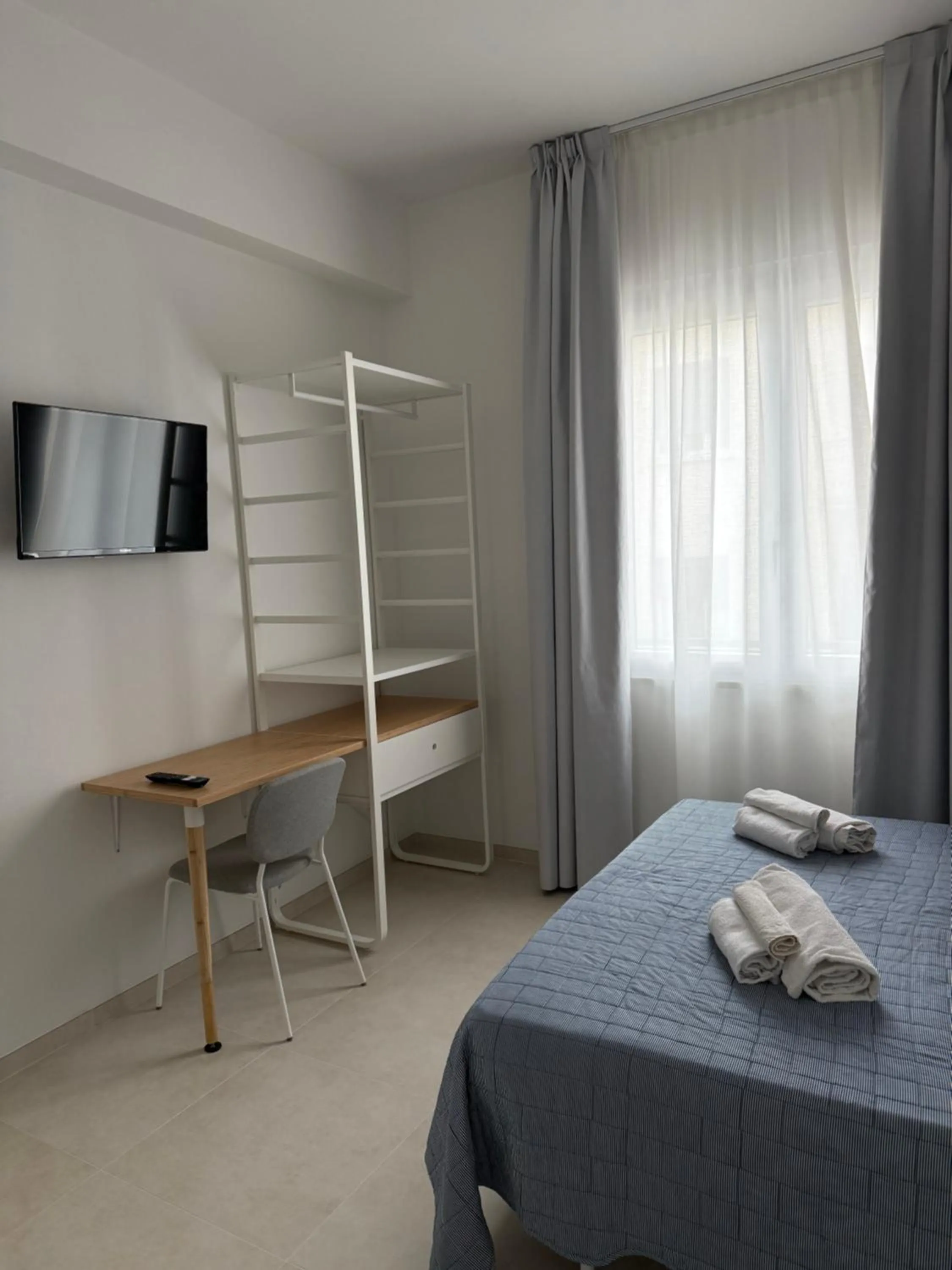 Bed in Hotel Pigalle