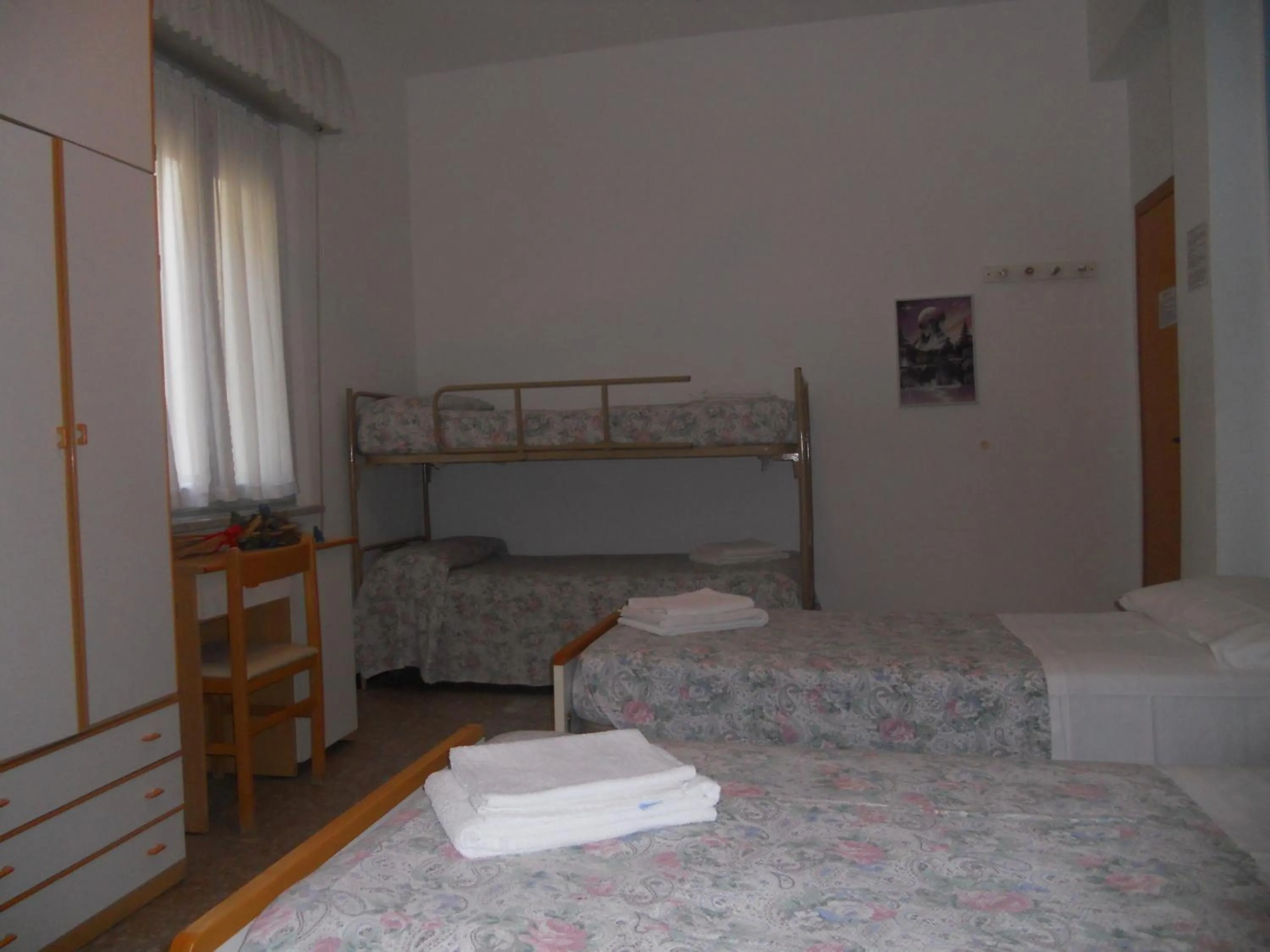 bunk bed, Bed in Hotel Pigalle