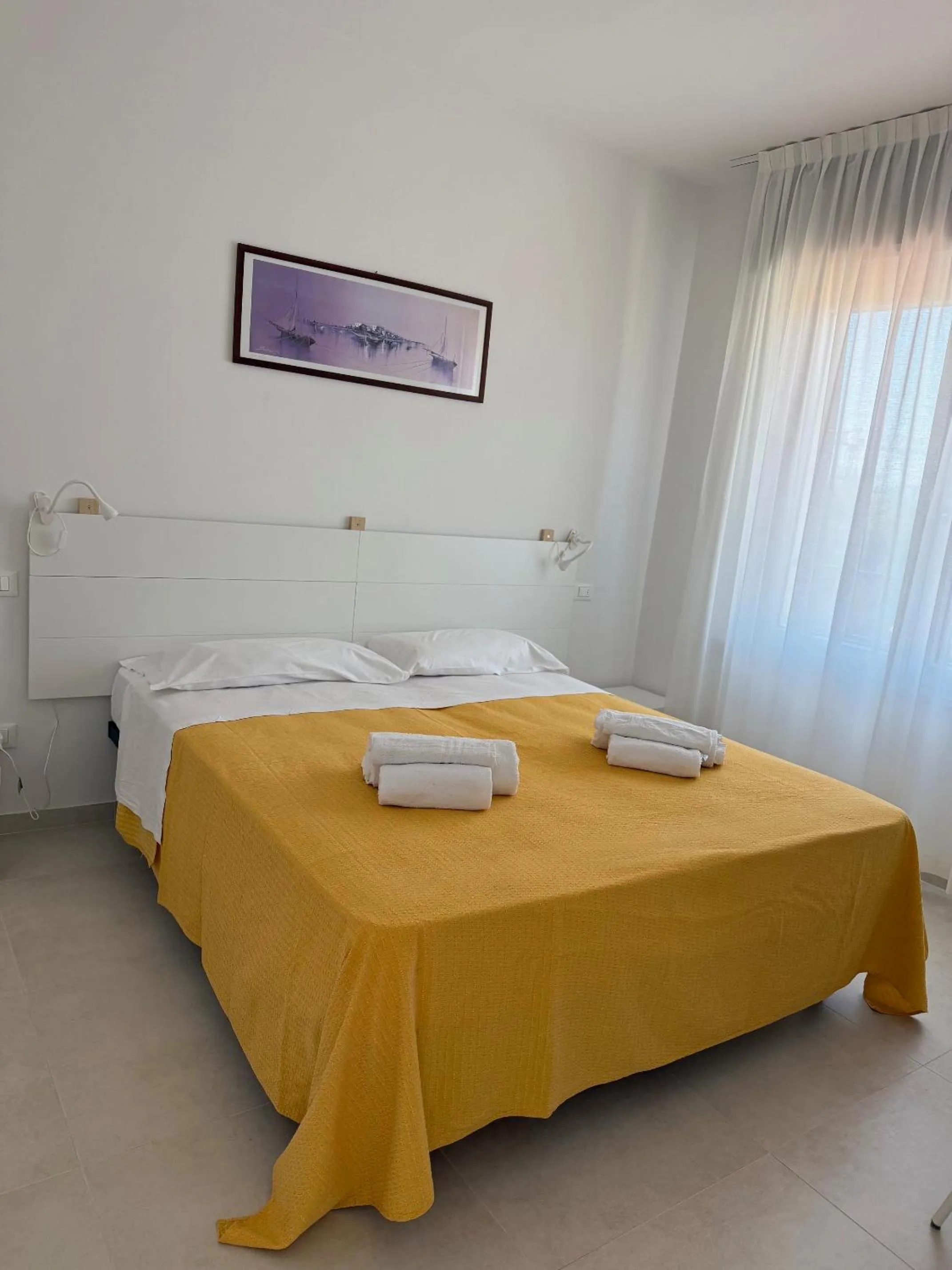 Bed in Hotel Pigalle