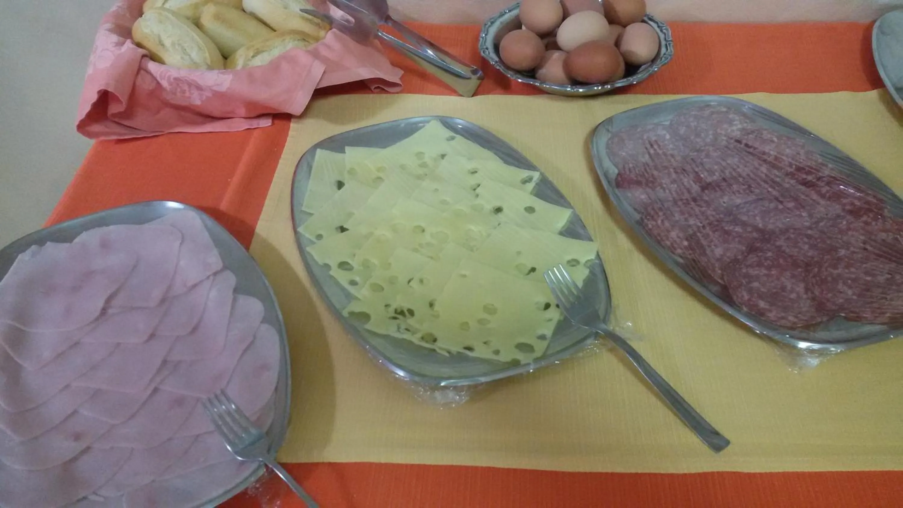 Buffet breakfast in Hotel Pigalle