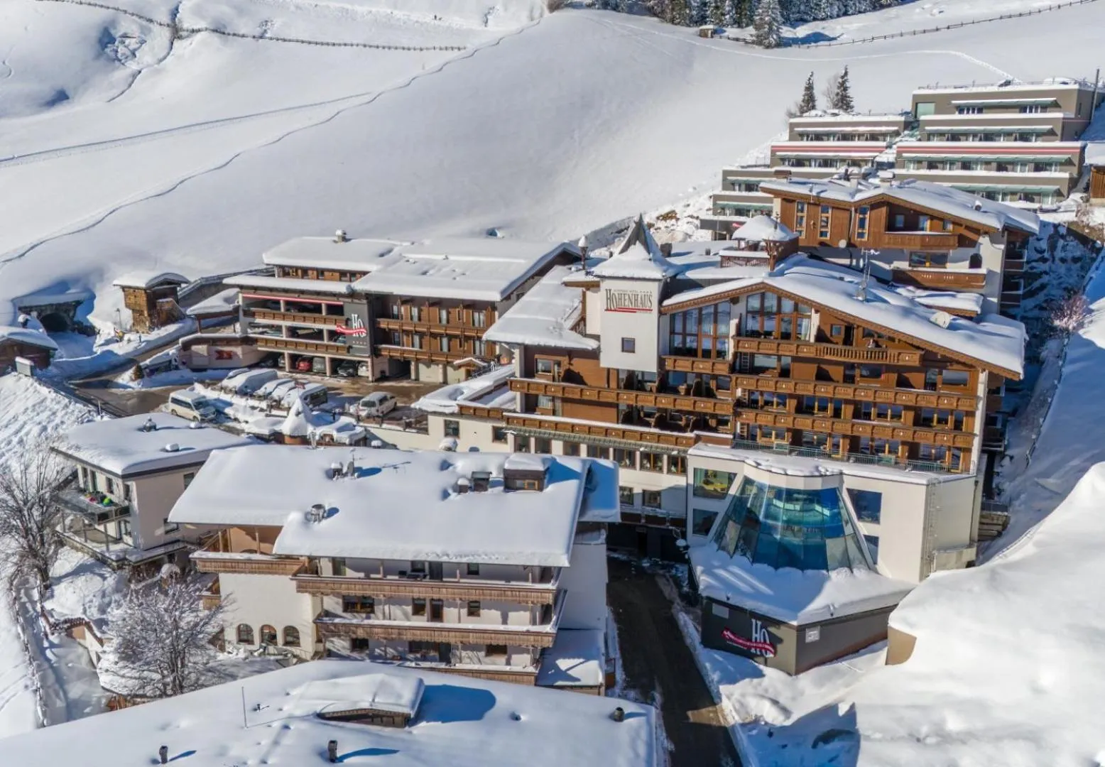 Property building in Alpenbad Hotel Hohenhaus