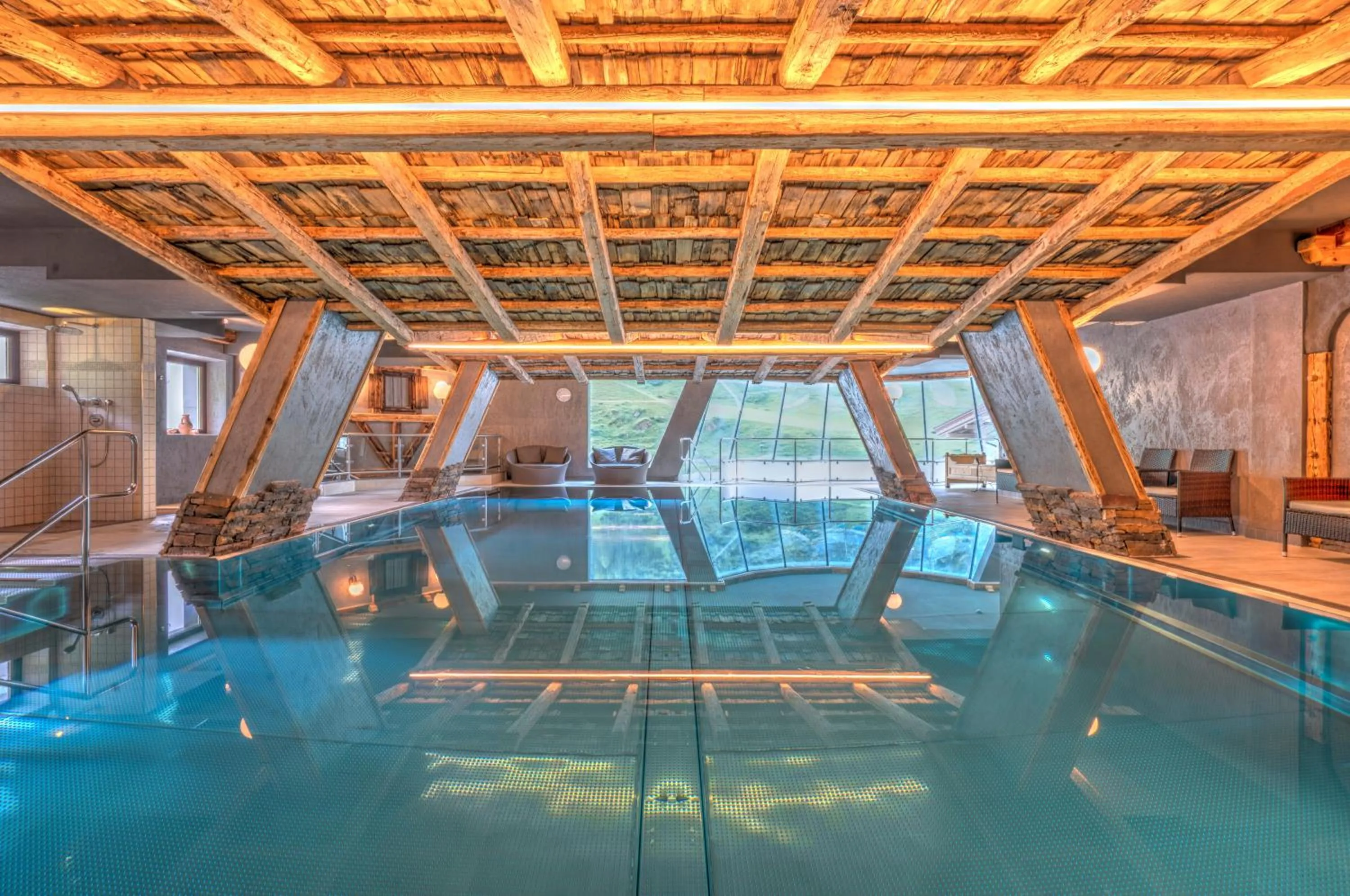 Swimming pool in Alpenbad Hotel Hohenhaus