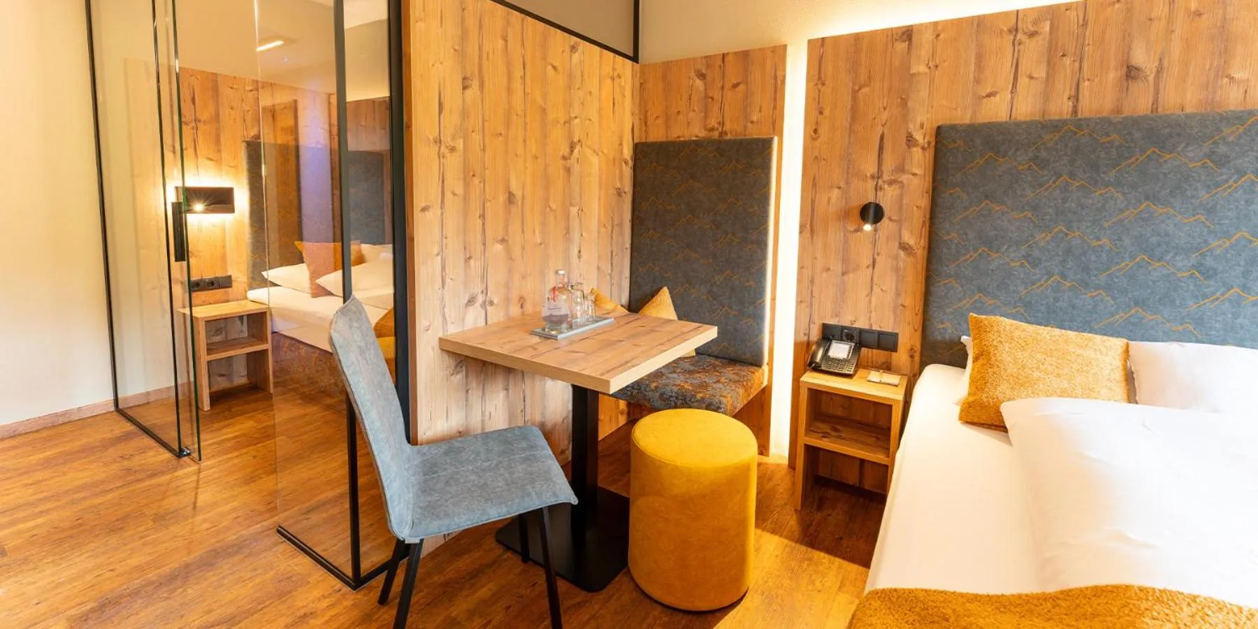 Photo of the whole room, Bed in Alpenbad Hotel Hohenhaus