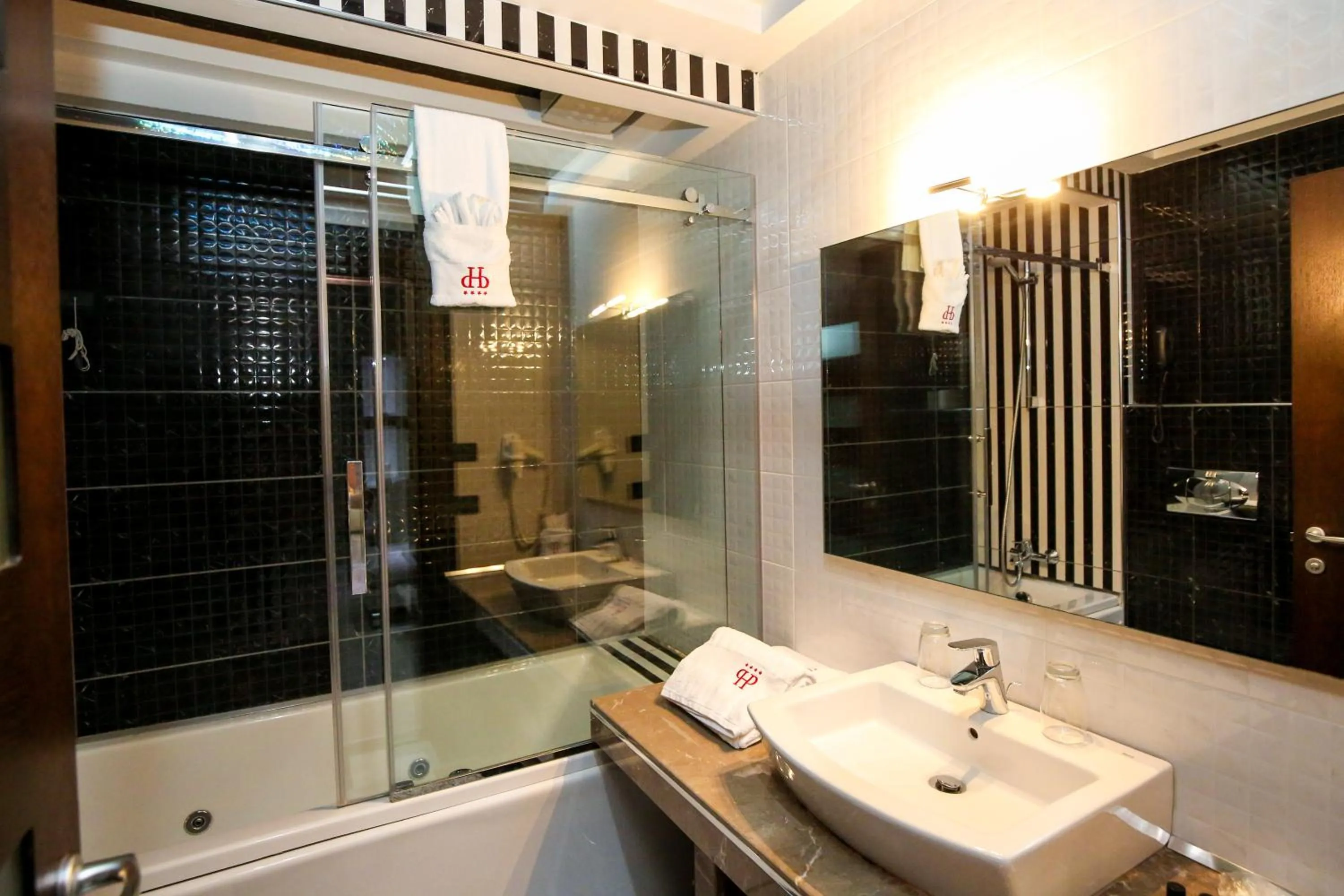 Bathroom in Hotel Partner & SPA