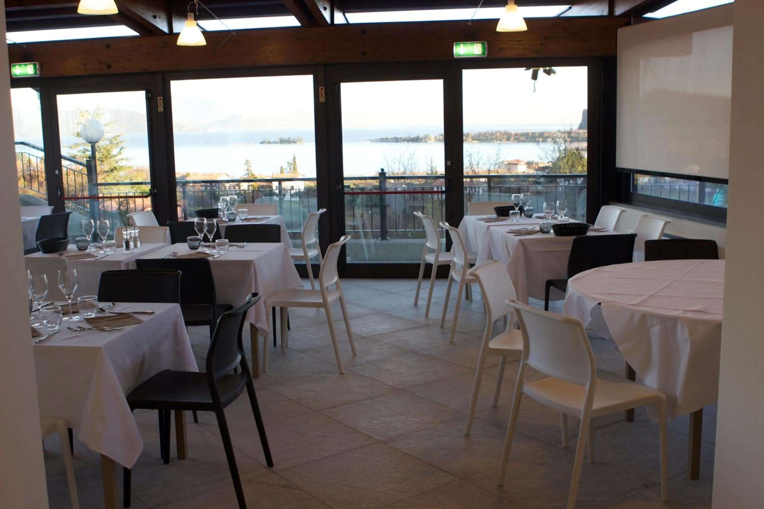 Restaurant/places to eat in Hotel Belvedere