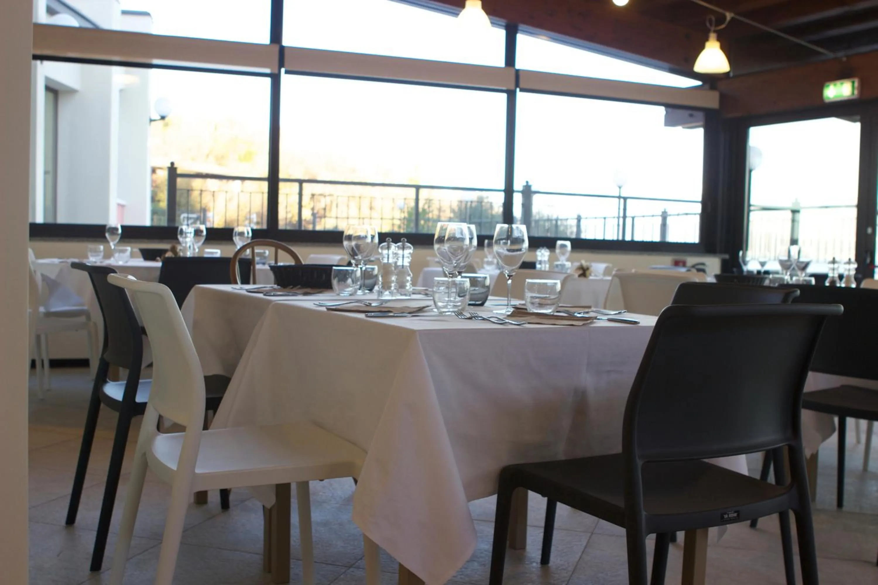 Restaurant/places to eat in Hotel Belvedere