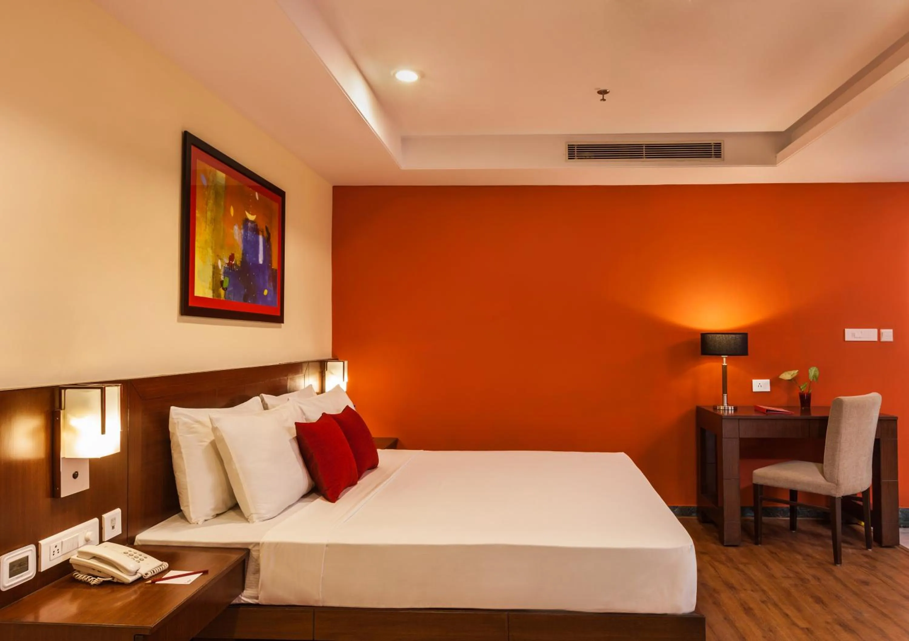 Bed in Red Fox by Lemon Tree Hotels, Alwar