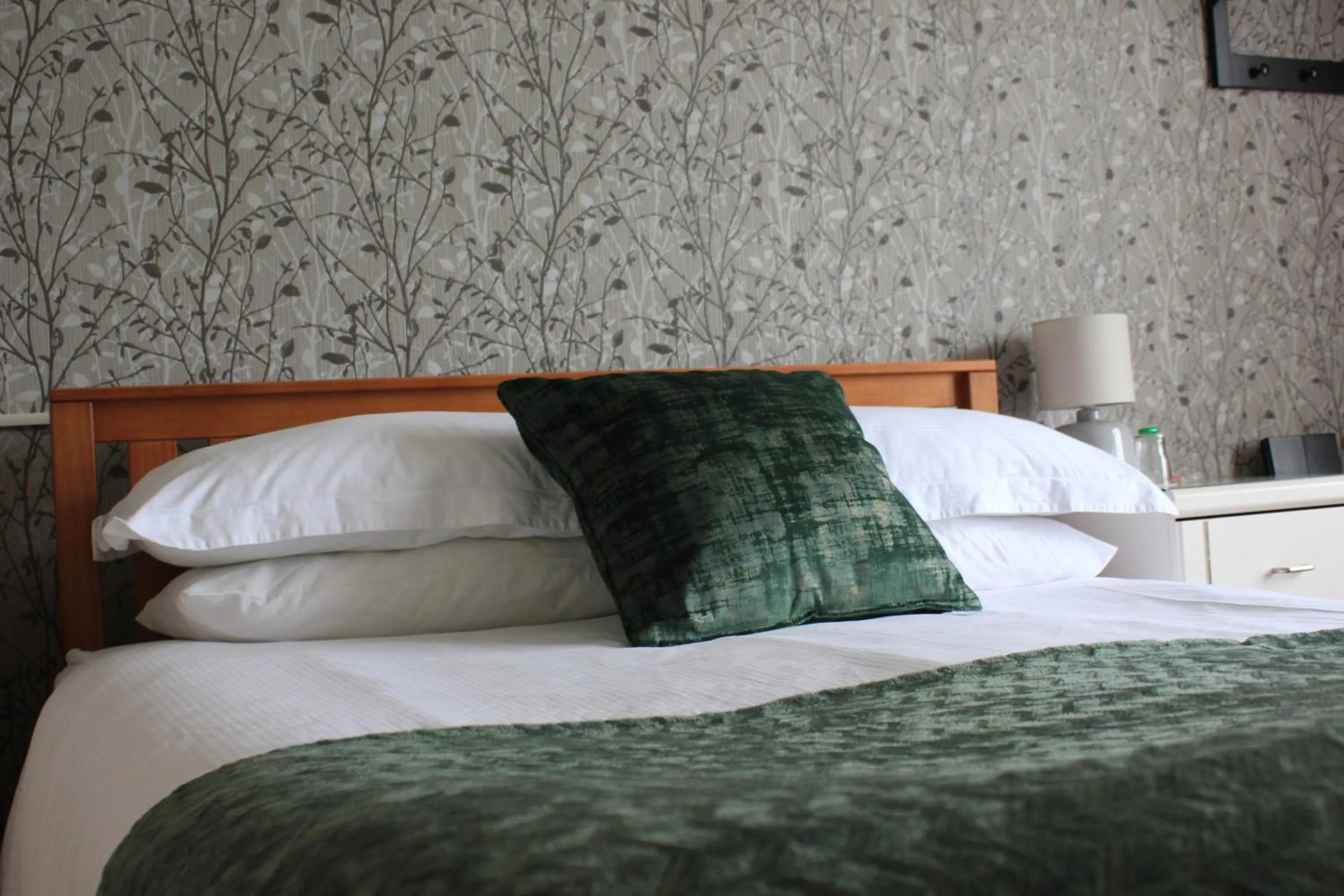 Bed in Merritt Guest House B&B