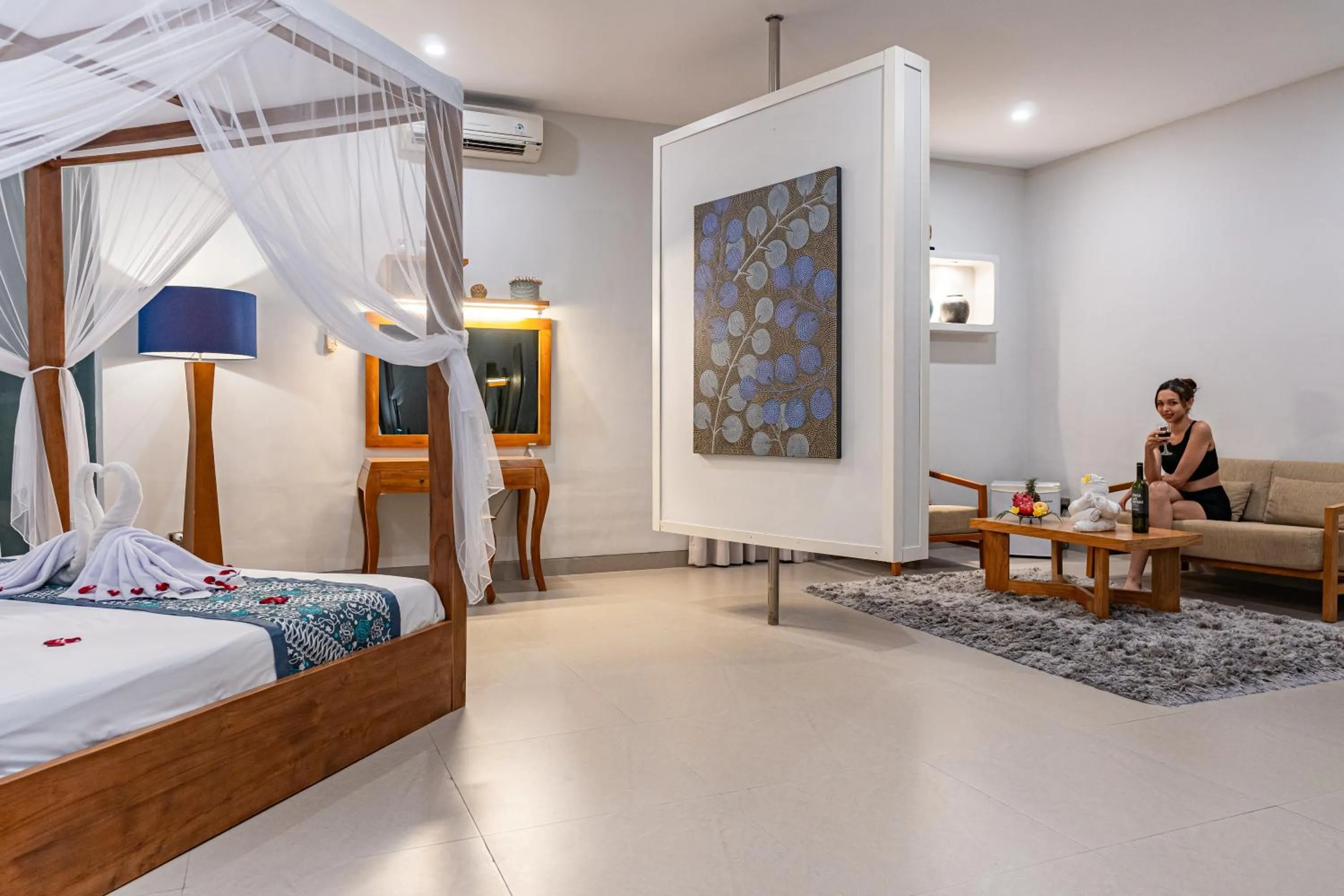Bed in Luxury - Villa K - Central Seminyak