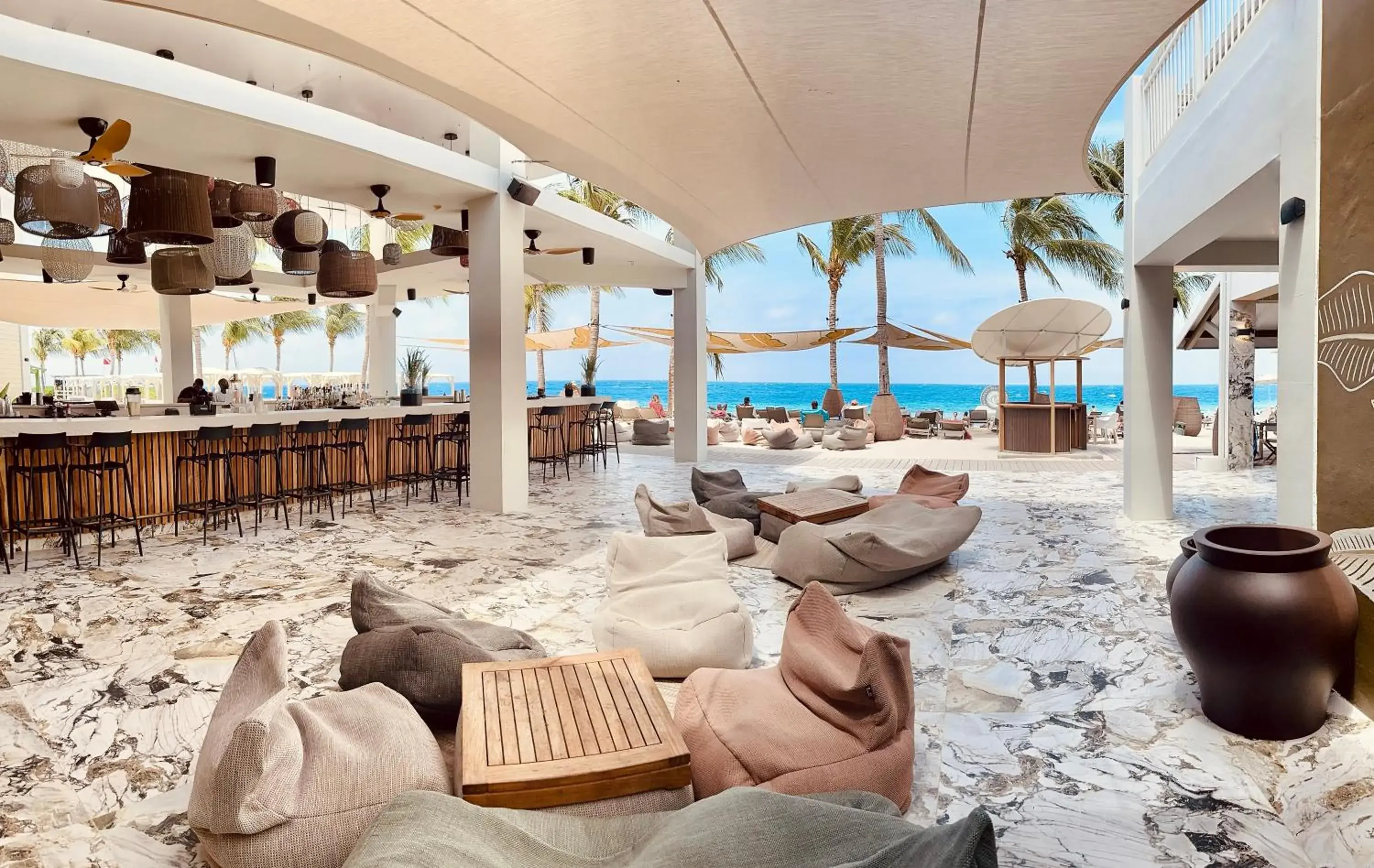 Restaurant/places to eat in Papagayo Beach Hotel Restaurant/places to eat in Papagayo Beach Hotel