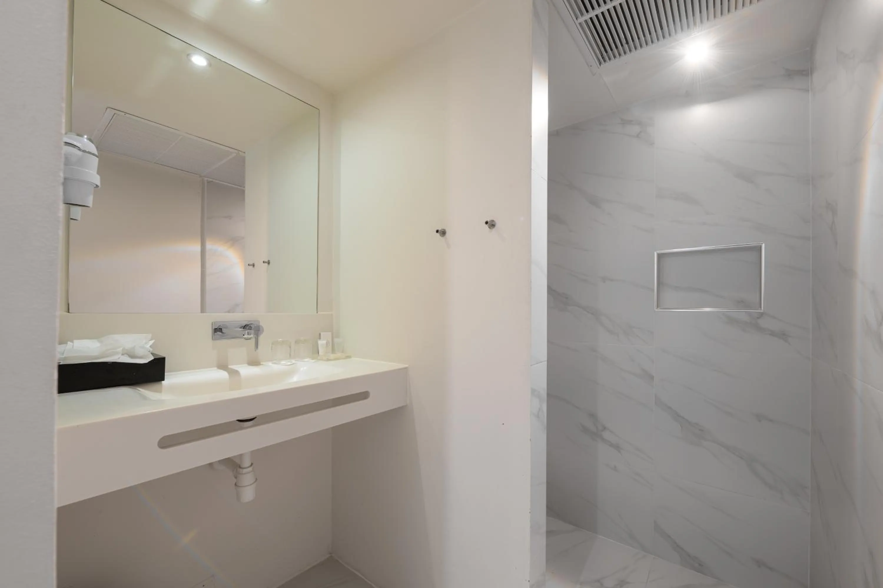 Bathroom in Papagayo Beach Hotel