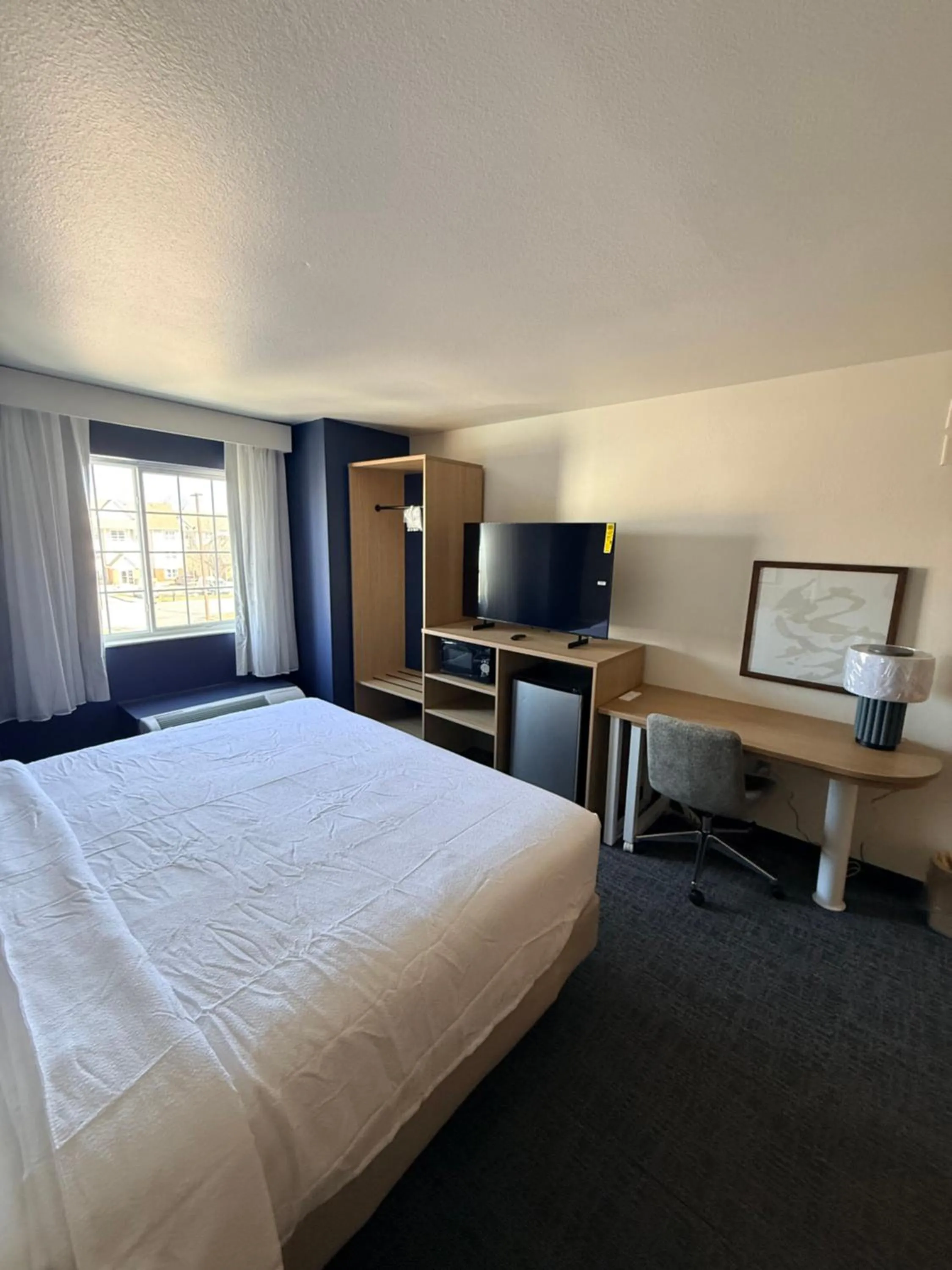 Bed in Spark by Hilton Appleton