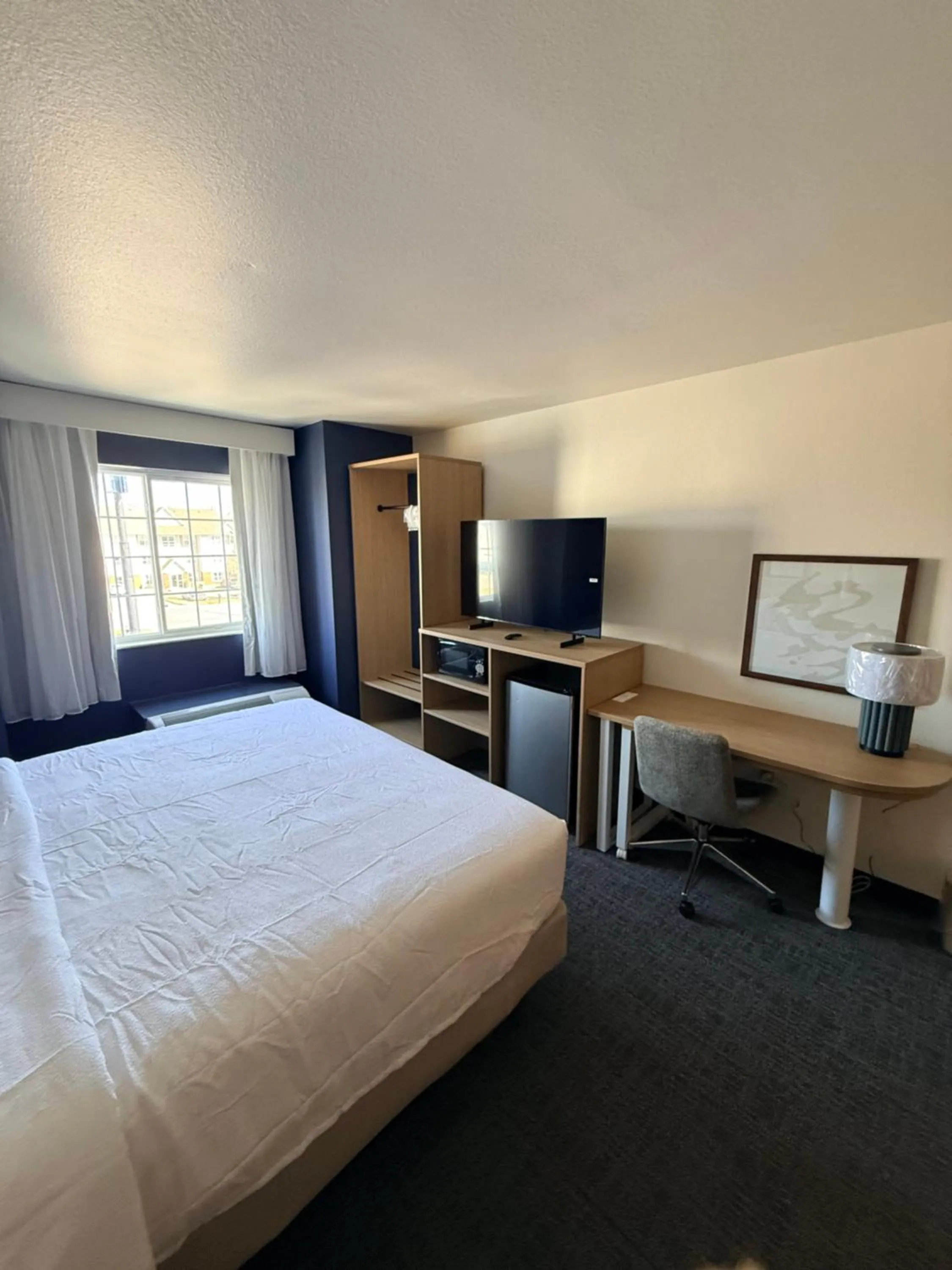Bed in Spark by Hilton Appleton