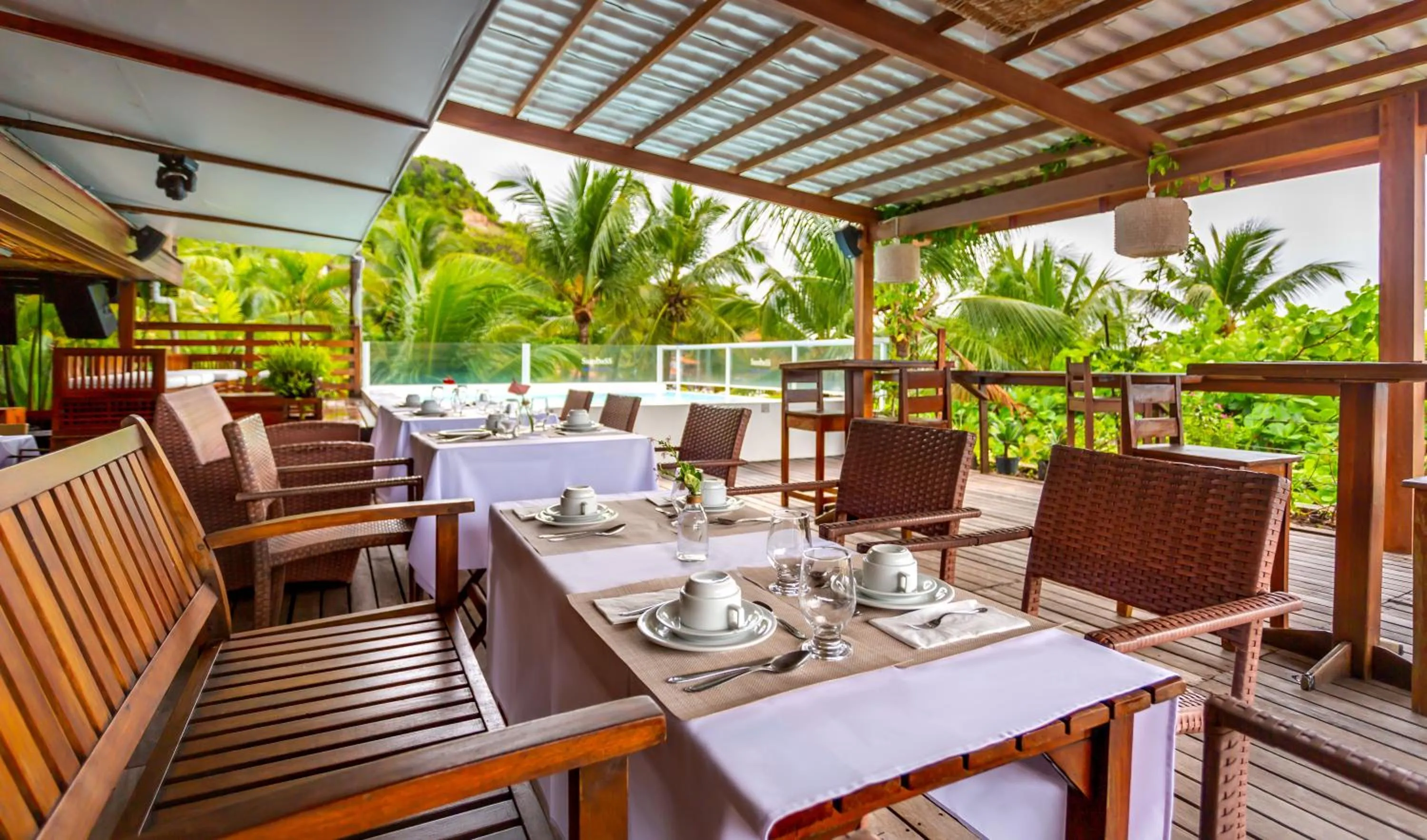 Breakfast in Pousada Sambass