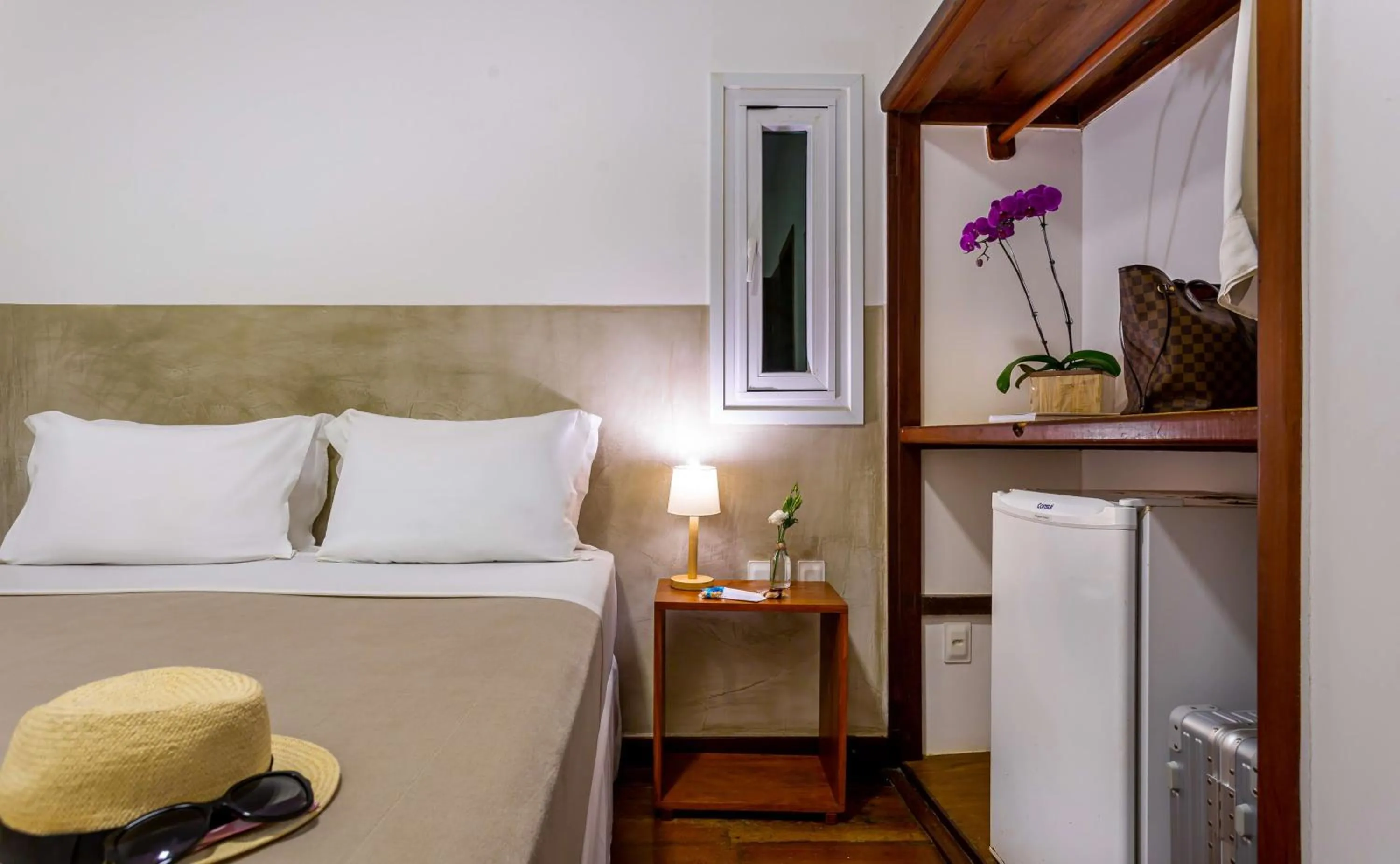 Bedroom, Bed in Pousada Sambass