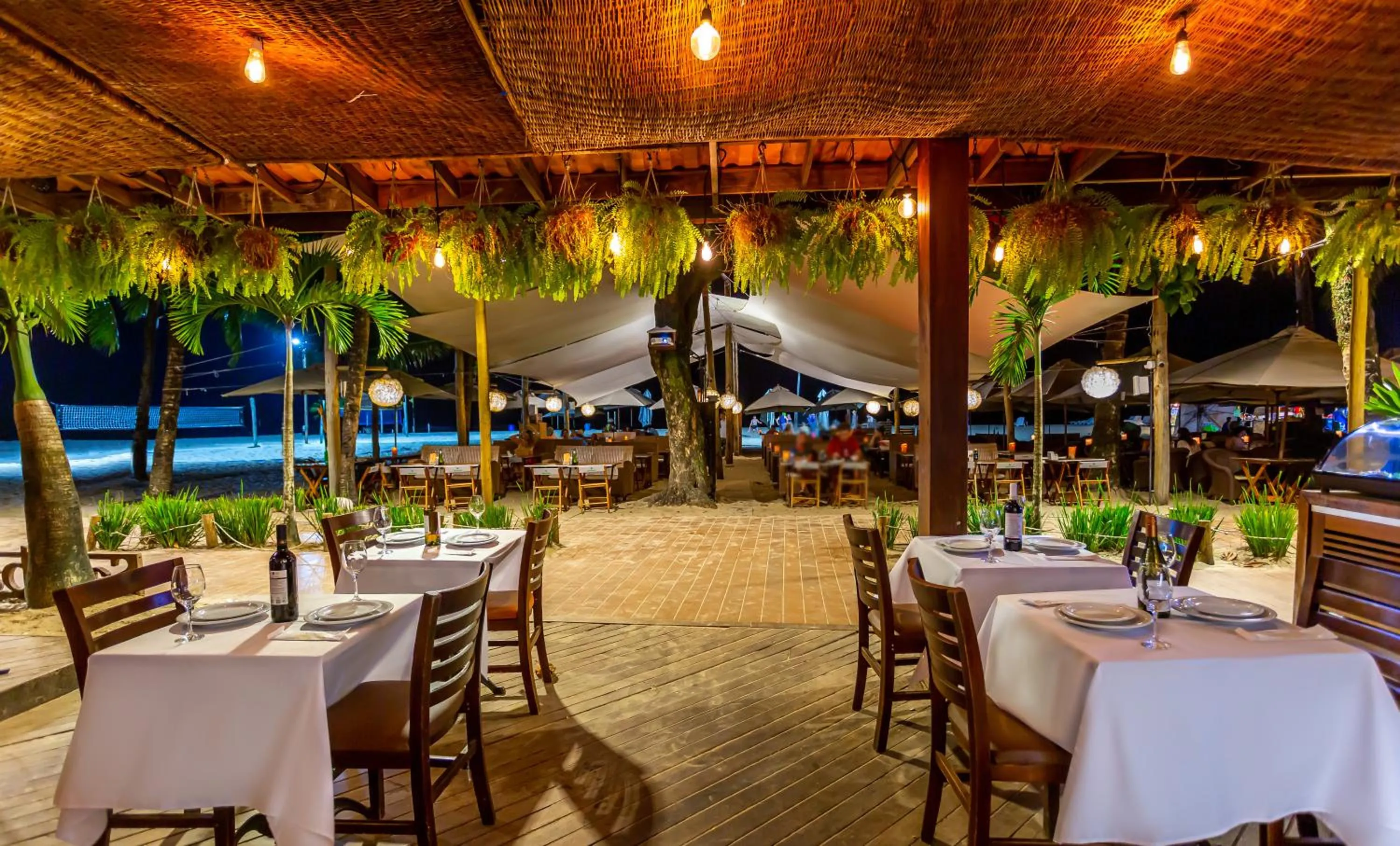 Restaurant/places to eat in Pousada Sambass