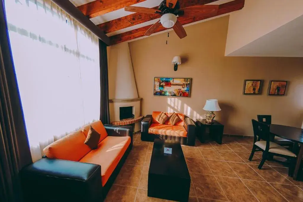 King Suite with Spa Bath in Hotel Real de San Jose King Suite with Spa Bath in Hotel Real de San Jose