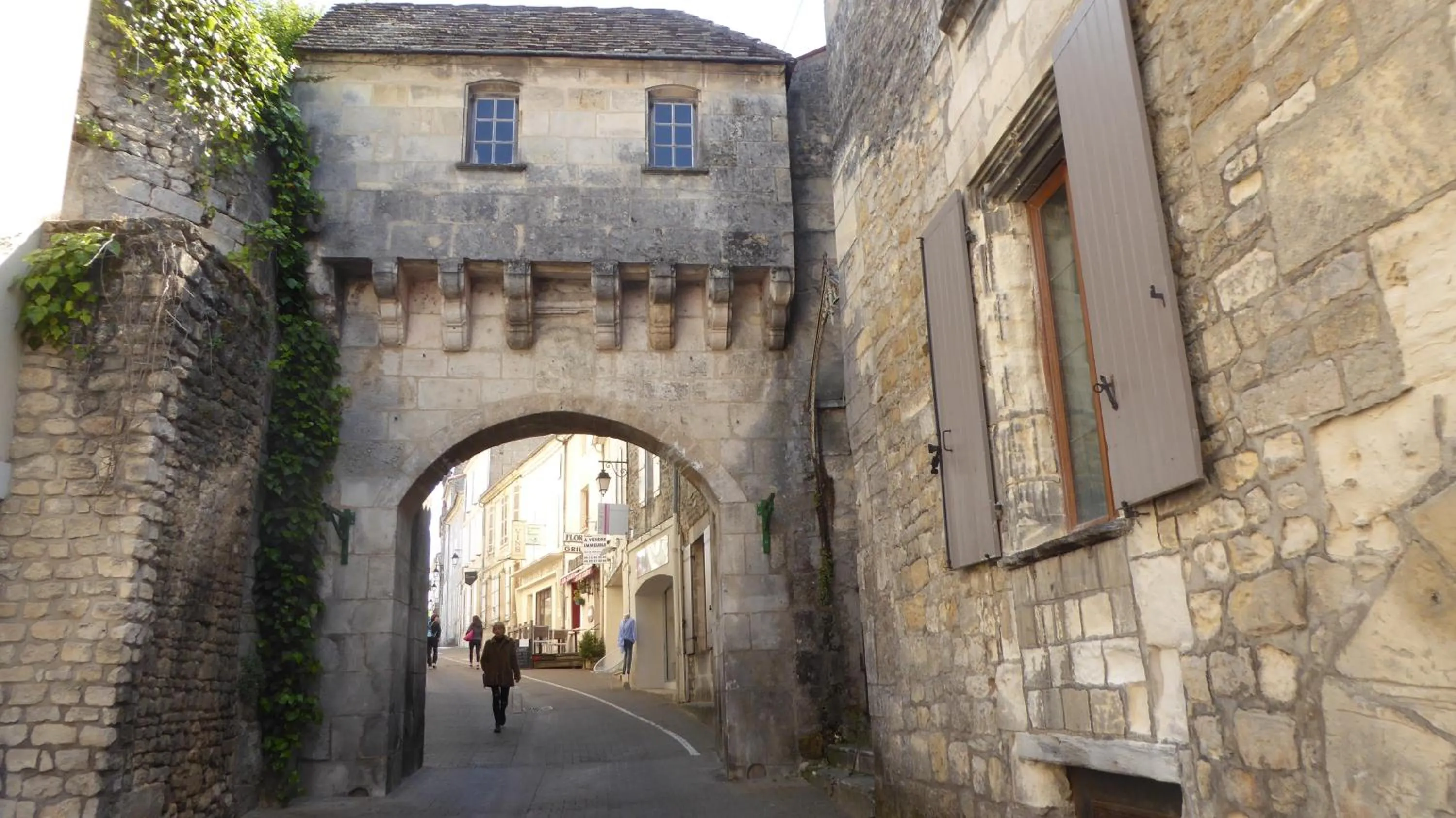 Nearby landmark in Bienvenue à la Frémigère