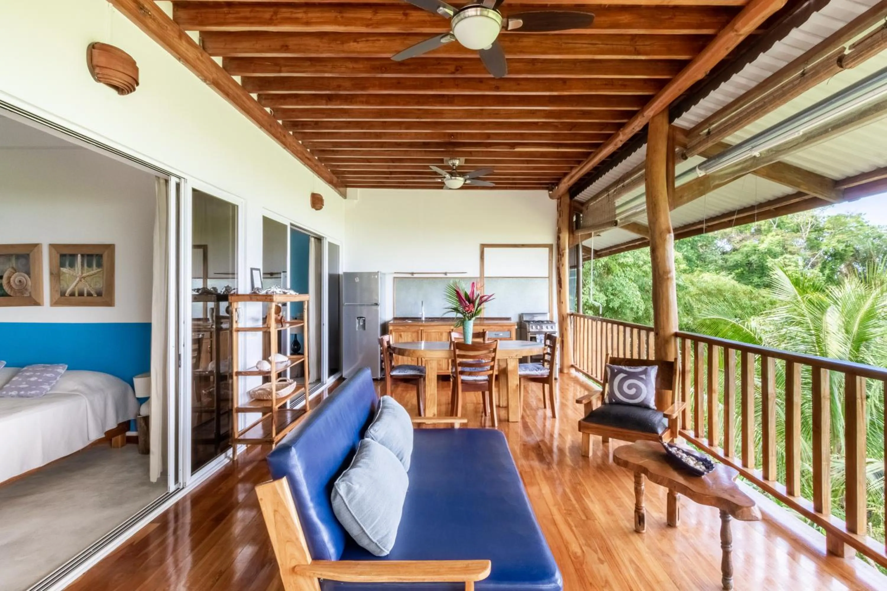 Living room in Vista Naranja Ocean View House