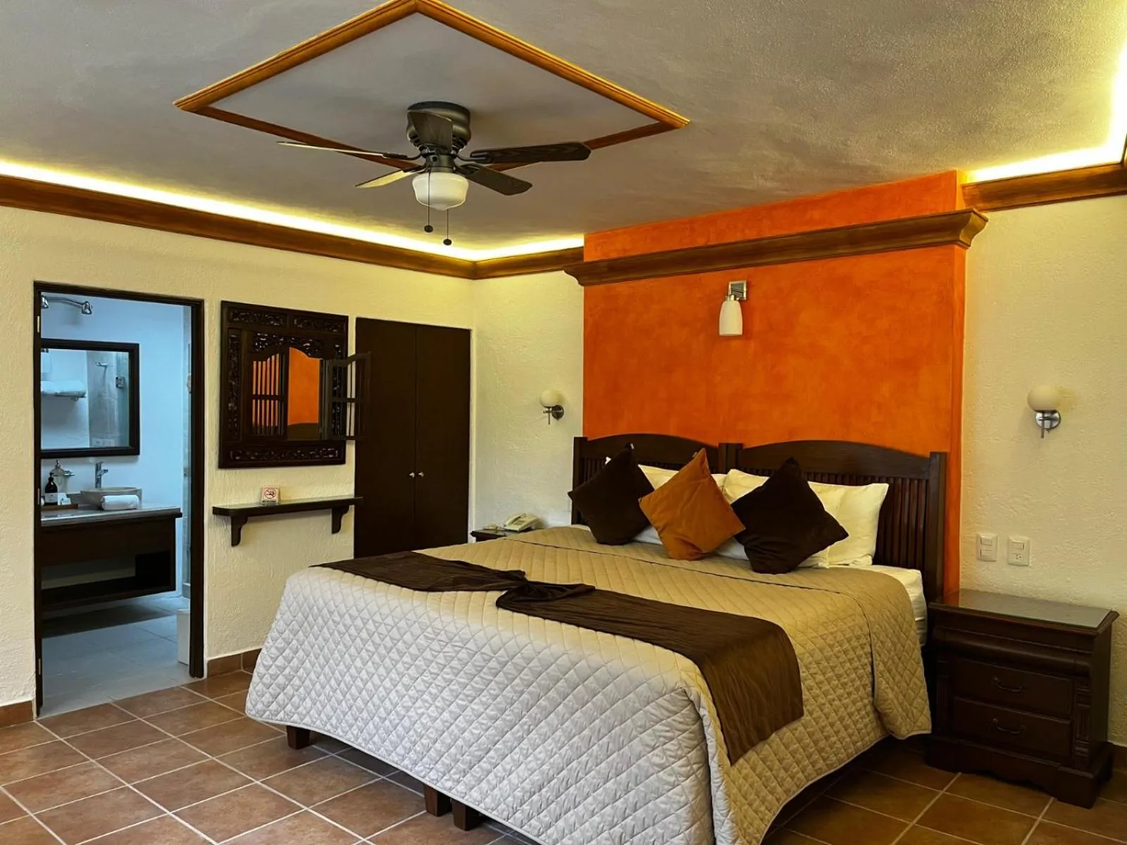 Photo of the whole room, Bed in La Buena Vibra Wellness Resort & Spa