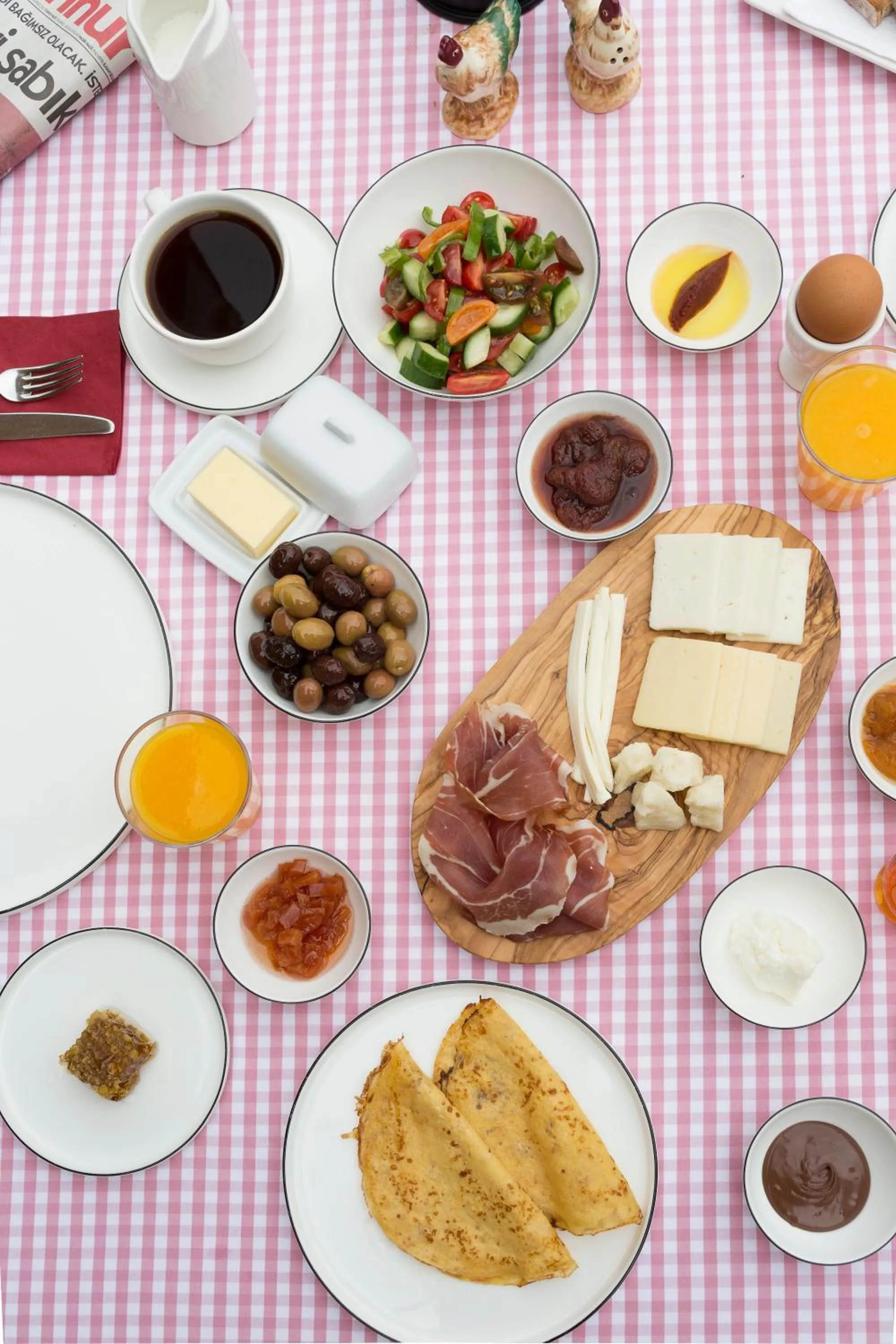 Buffet breakfast in Casa Lavanda Boutique Hotel