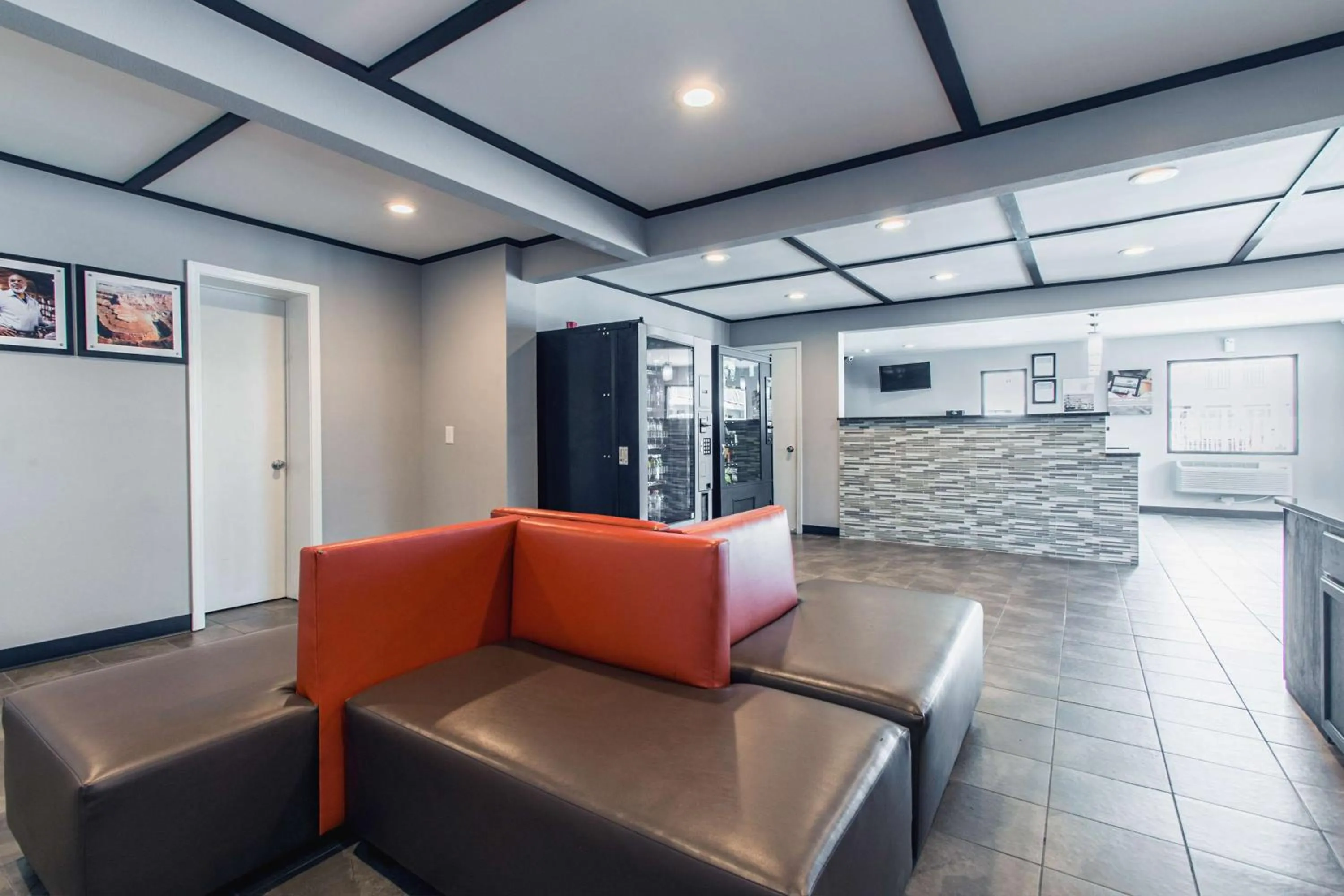 Lobby or reception in Motel 6-Norcross, GA - Atlanta Northeast