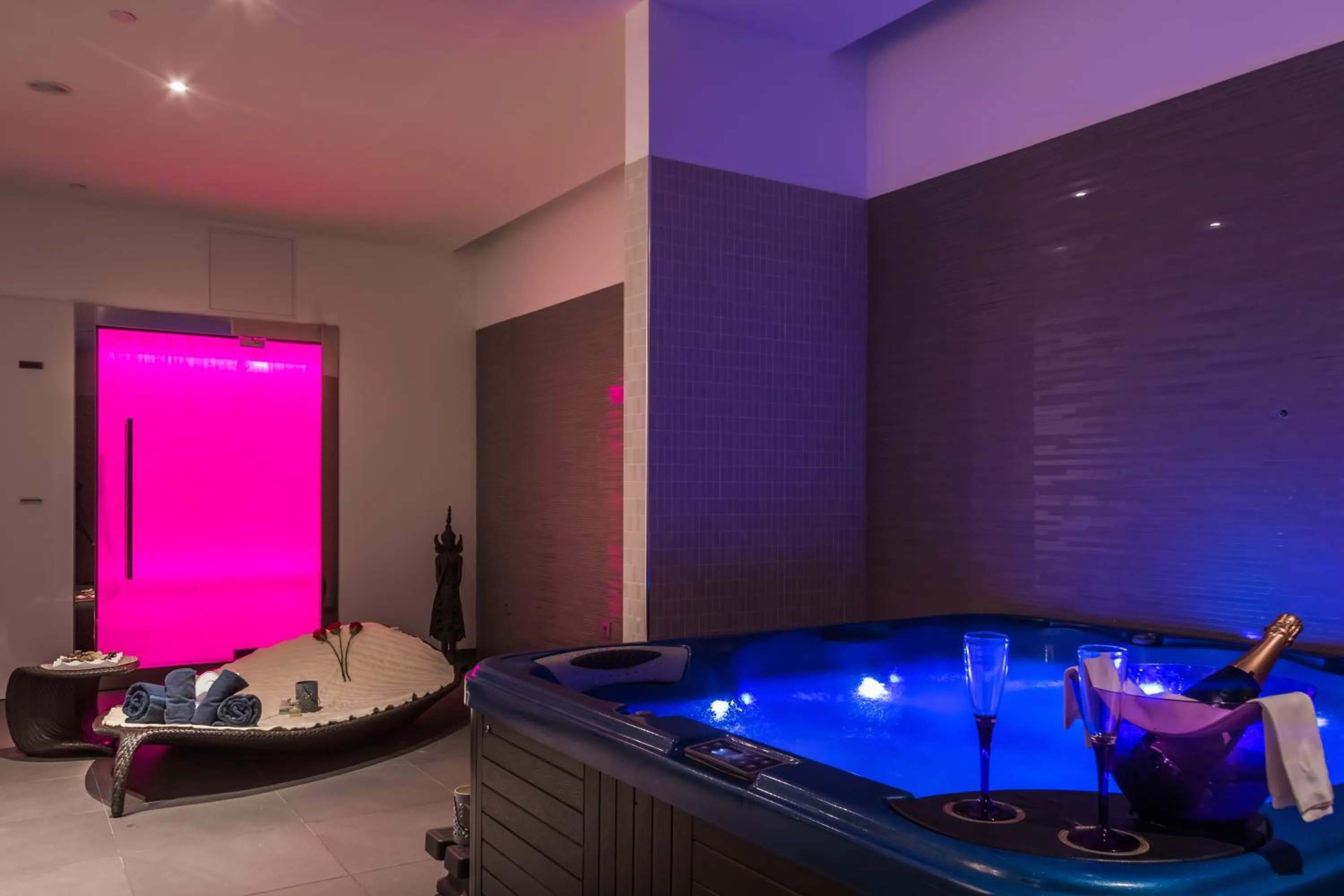 Hot Tub in Royal Palm Resort & Spa - Adults Only