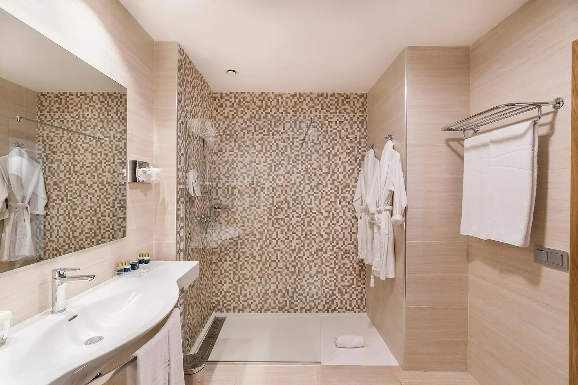 Superior Double or Twin Room with Sea View - single occupancy in Royal Palm Resort & Spa - Adults Only Superior Double or Twin Room with Sea View - single occupancy in Royal Palm Resort & Spa - Adults Only