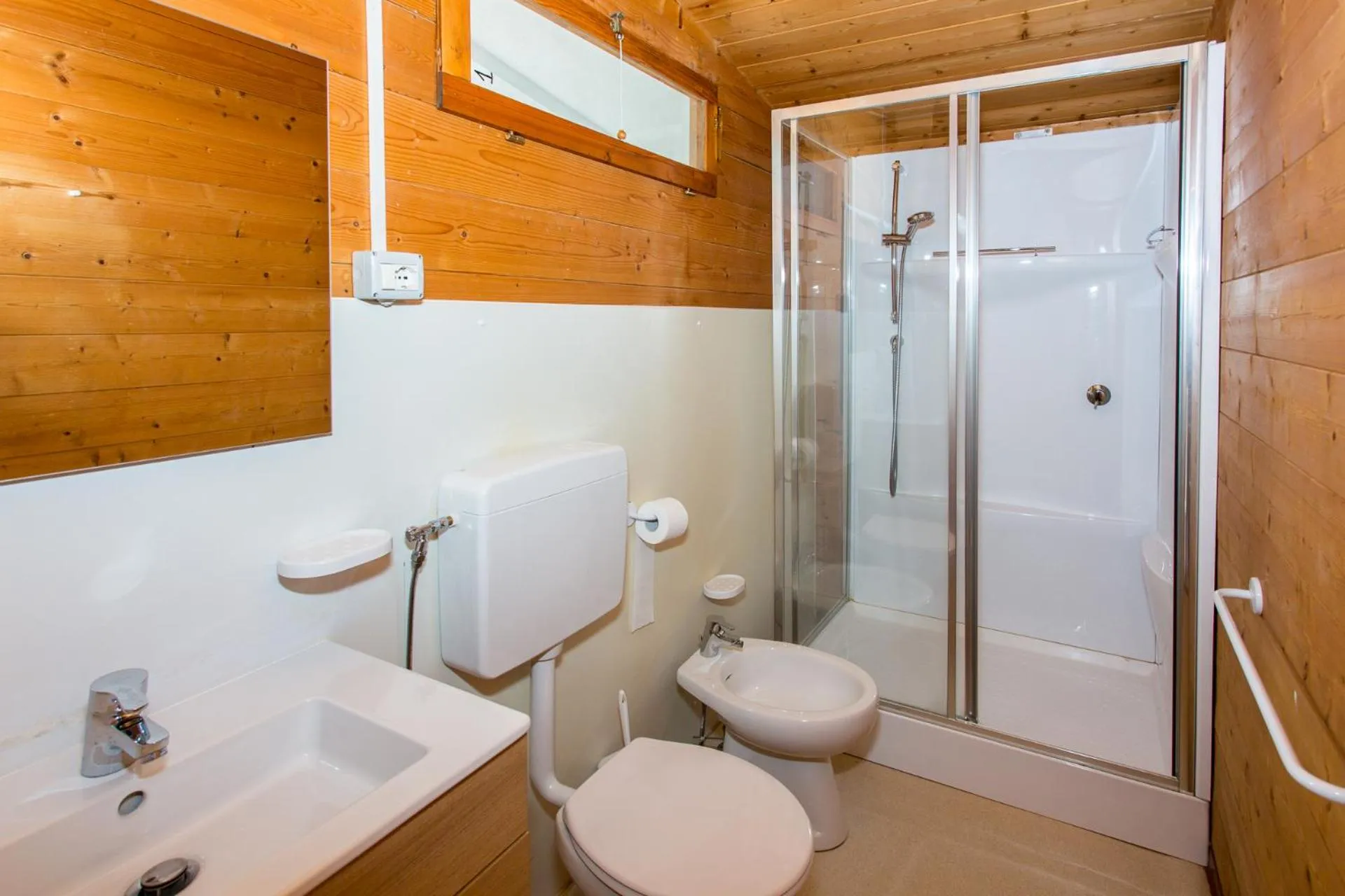 Bathroom in Club del Sole Marina Romea Easy Camping Village