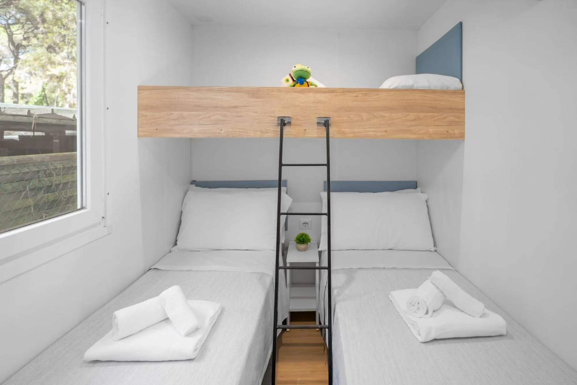 Bedroom, Bed in Club del Sole Marina Romea Easy Camping Village