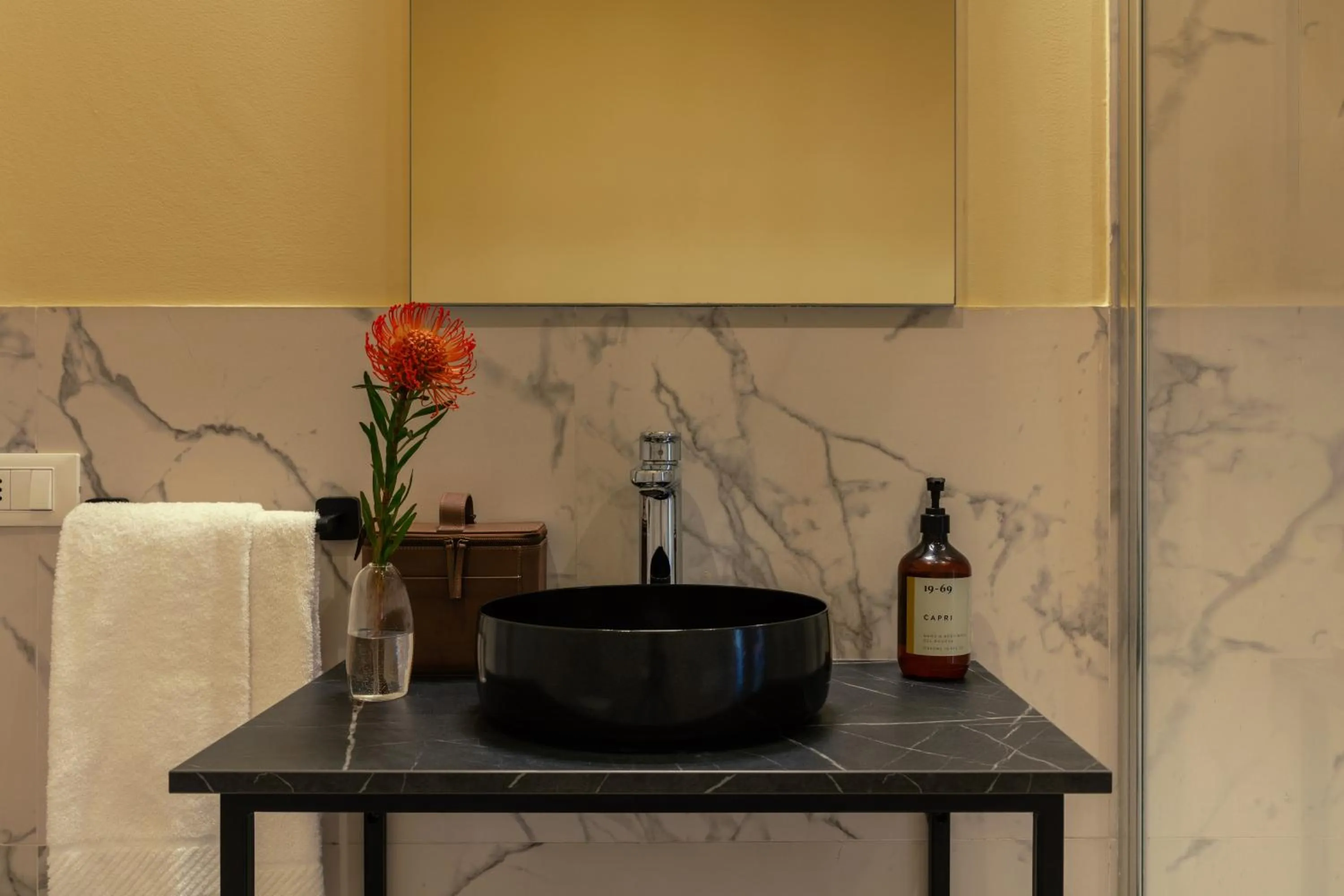 Bathroom in Bob W Milan Ticinese