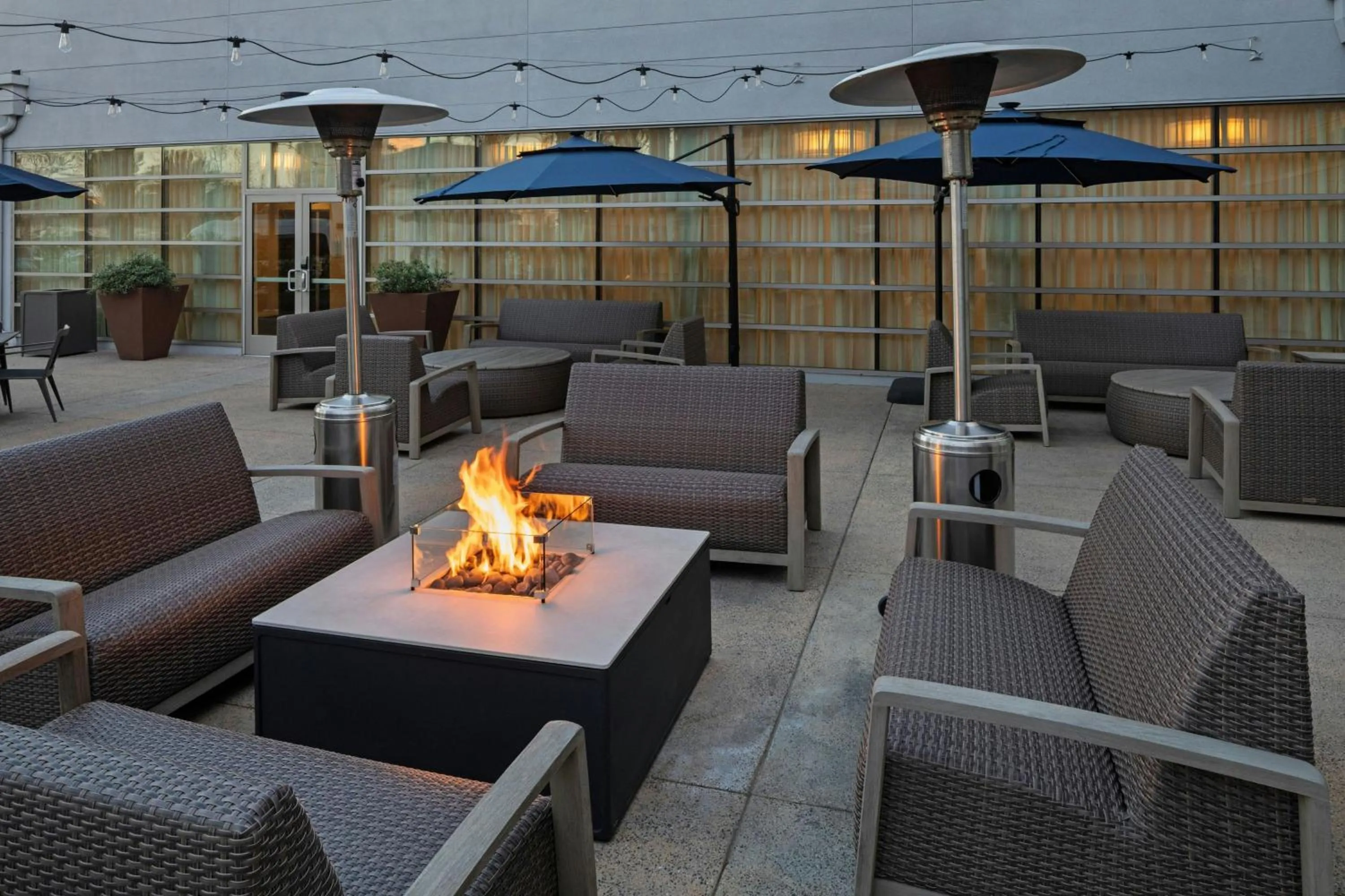 Other in Courtyard Long Beach Airport