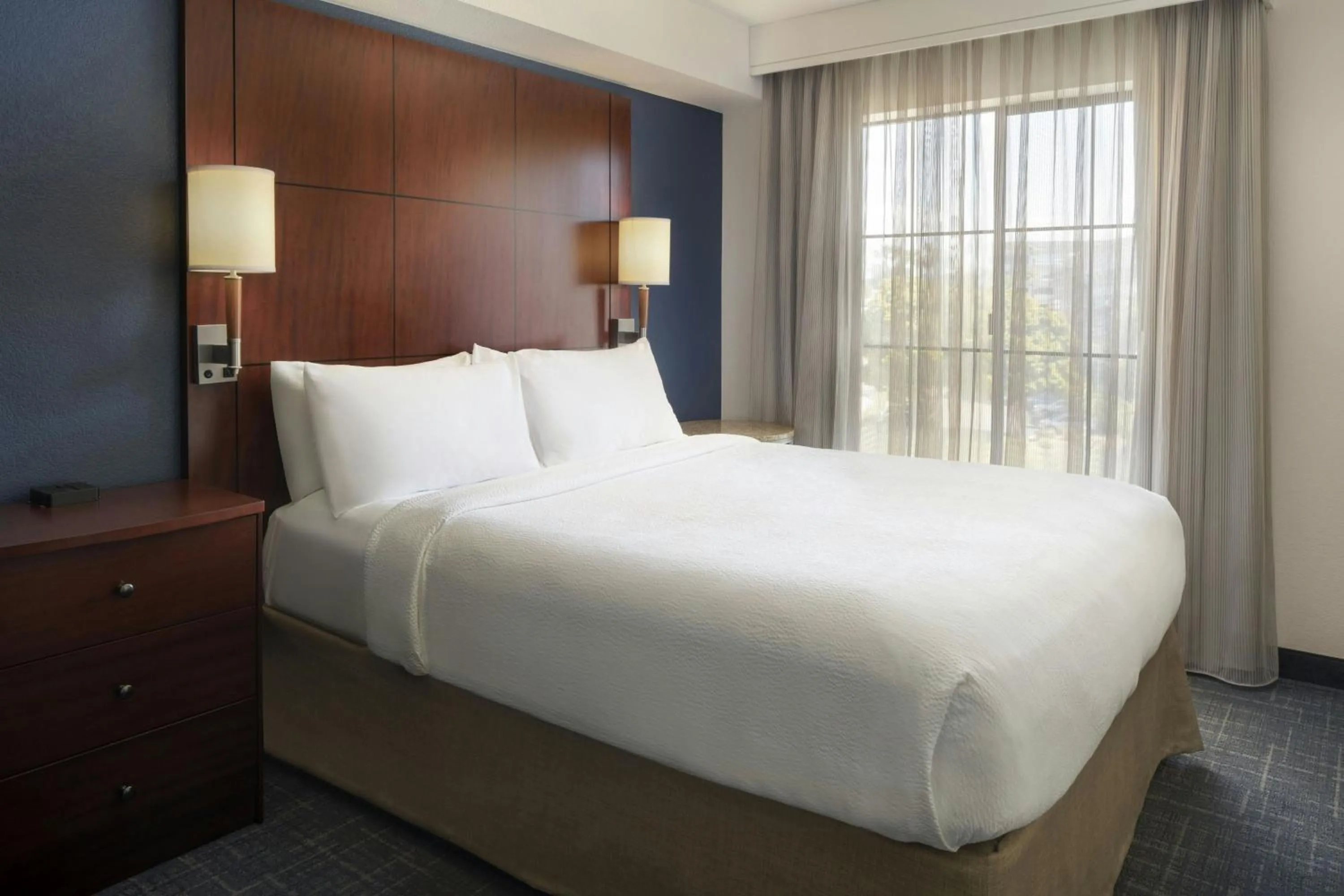 Bedroom, Bed in Residence Inn San Diego Del Mar