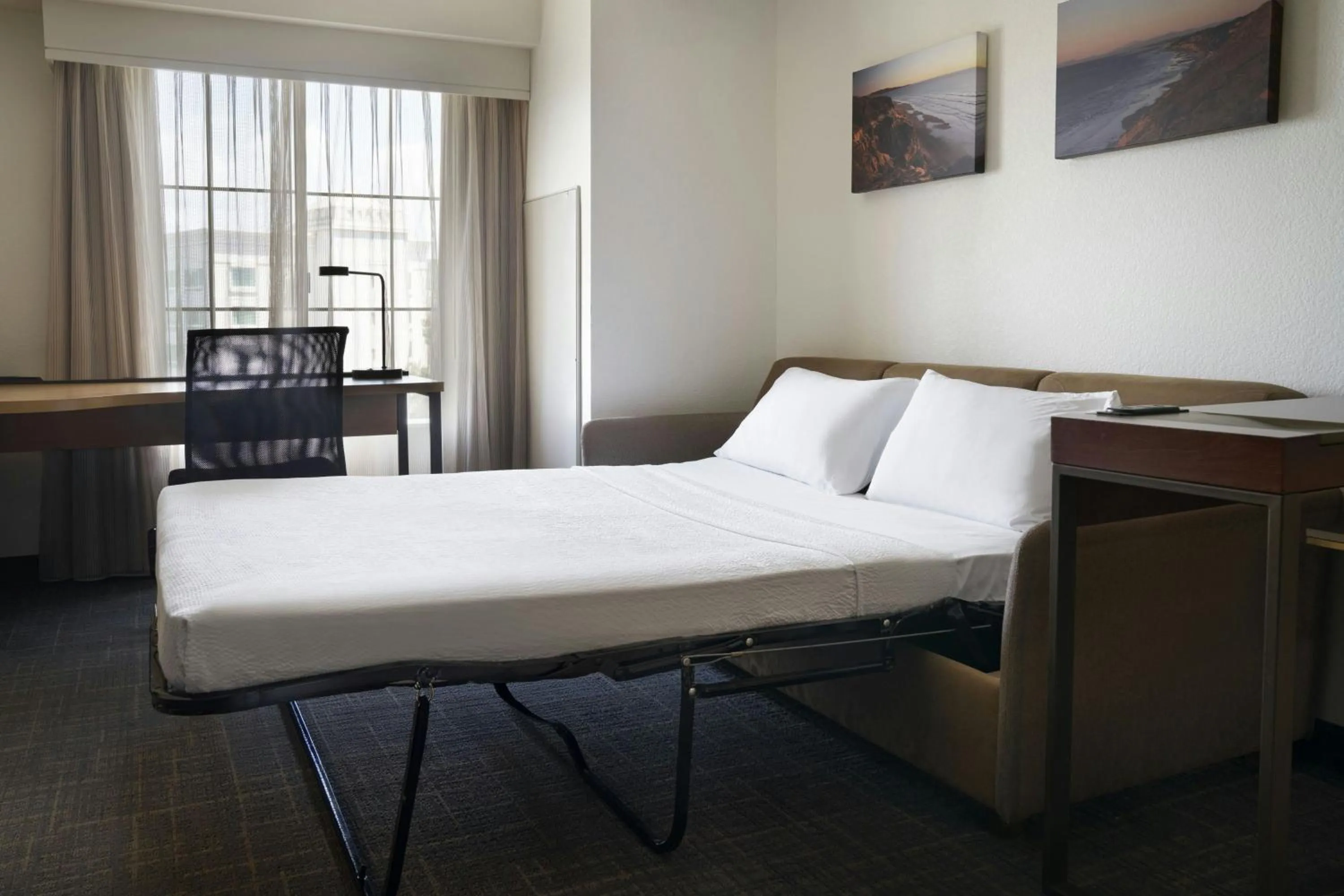 Bedroom, Bed in Residence Inn San Diego Del Mar